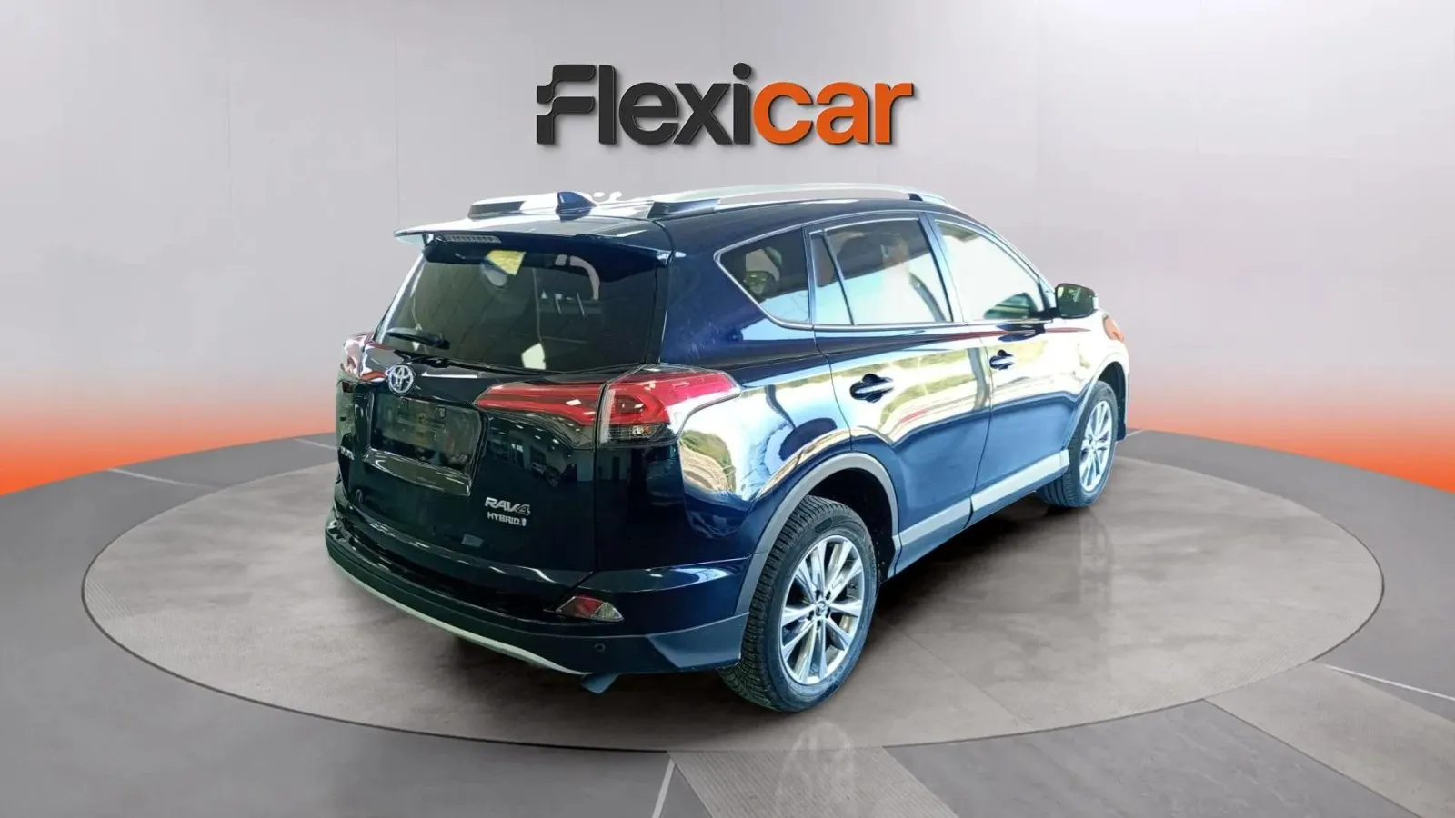 Toyota RAV4 2.5l hybrid 2WD Advance - foto 3