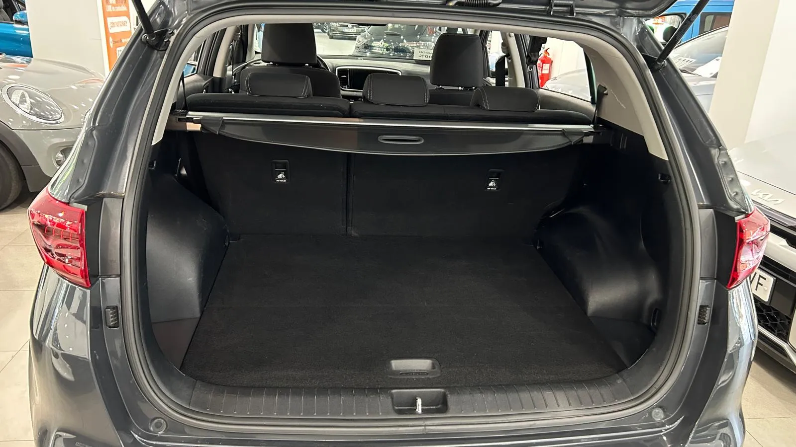 Kia Sportage 1.6 GDi Black Edition 4x2 - foto 27