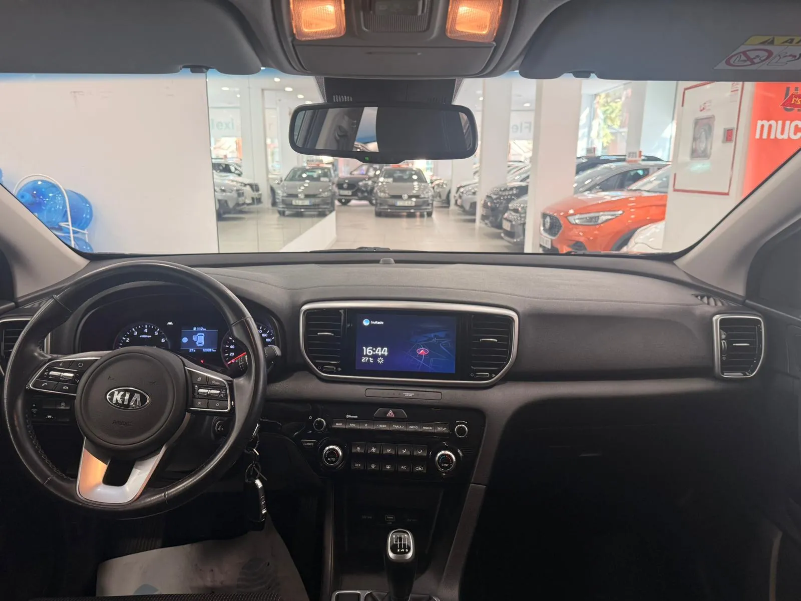 Kia Sportage 1.6 GDi Black Edition 4x2 - foto 8