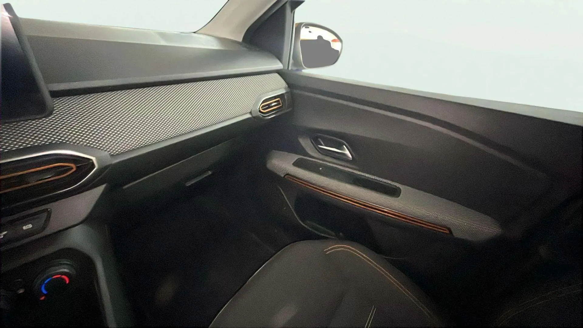 Dacia Sandero Stepway Essential TCe (90V) - foto 28
