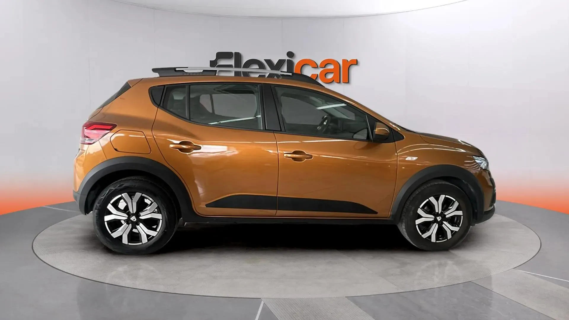 Dacia Sandero Stepway Essential TCe (90V) - foto 6