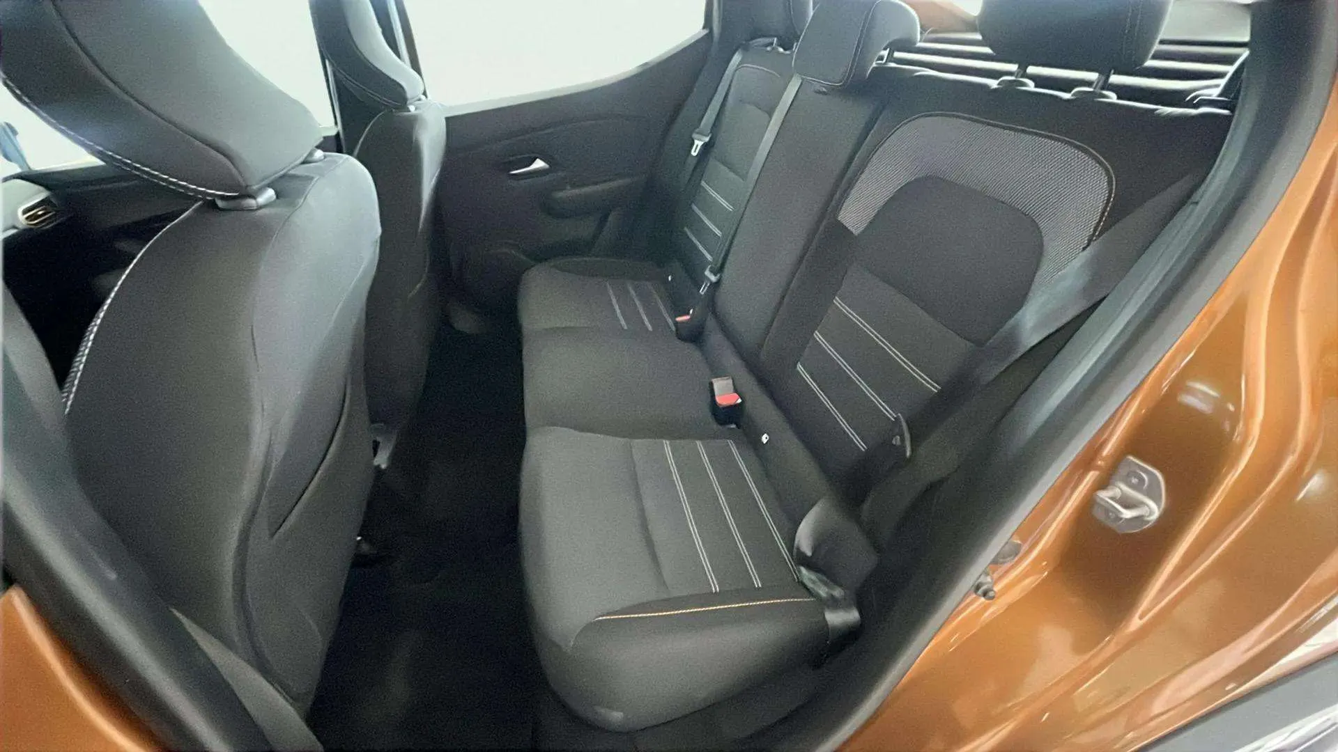 Dacia Sandero Stepway Essential TCe (90V) - foto 14
