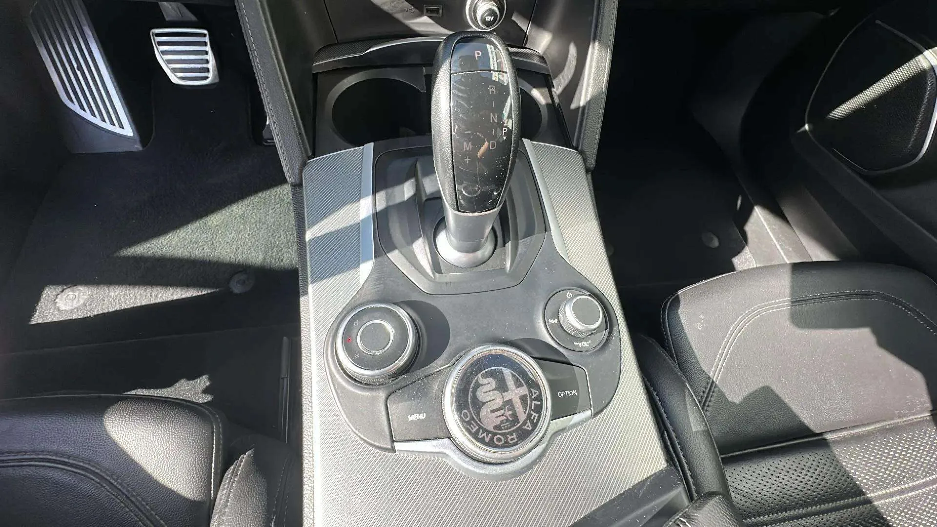 Alfa Romeo Stelvio 2.0 Gasolina Executive AWD - foto 20
