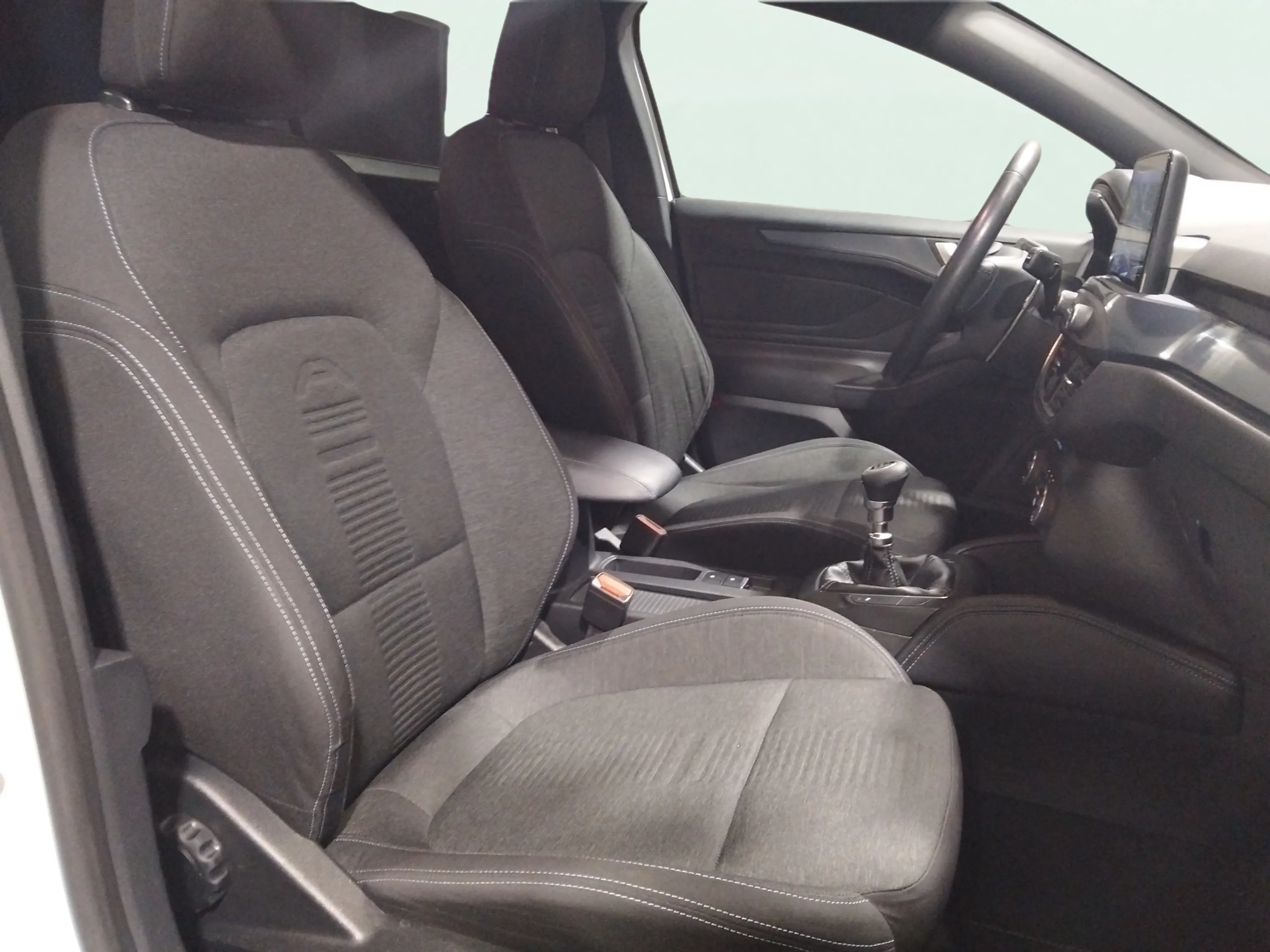Ford Focus 1.5 EcoBoost Active - foto 13