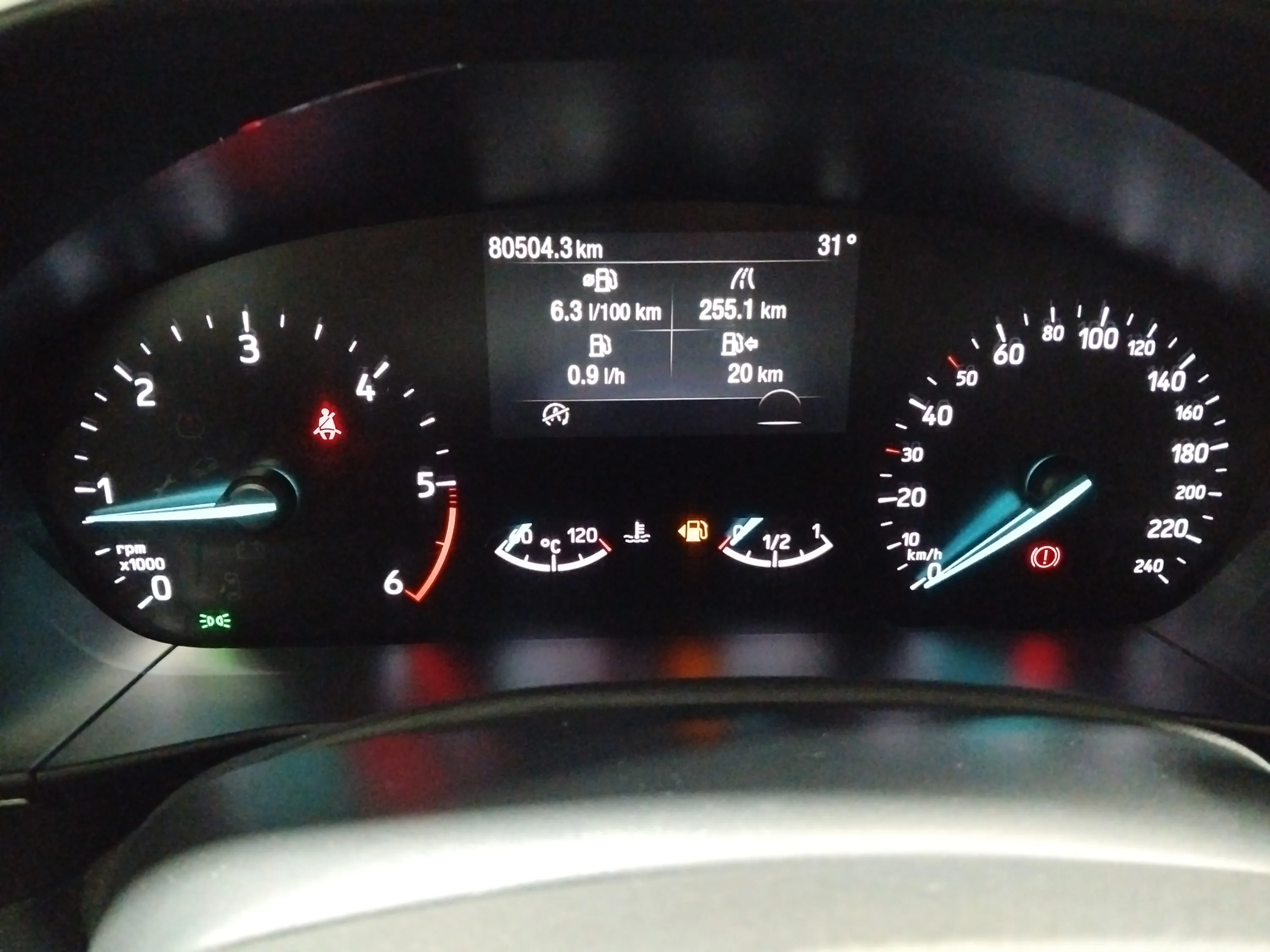 Ford Focus 1.5 EcoBoost Active - foto 12