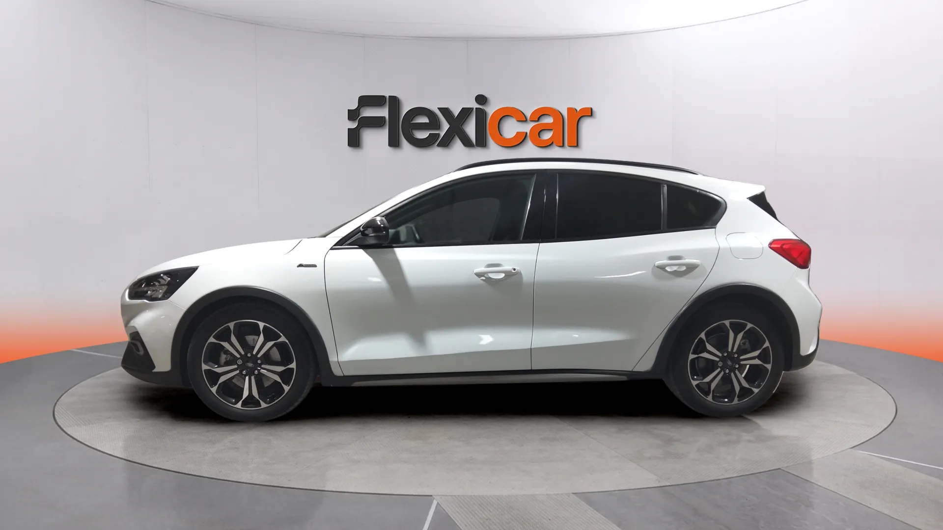Ford Focus 1.5 EcoBoost Active - foto 4