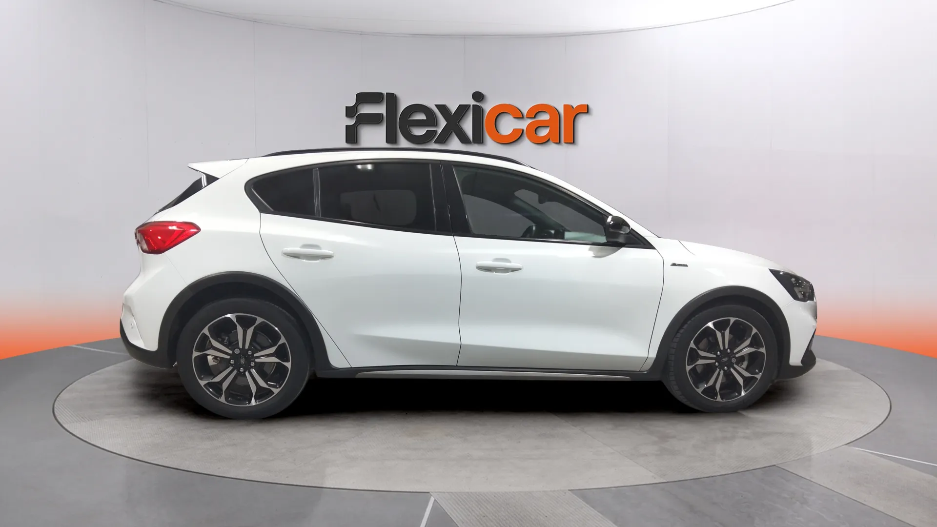 Ford Focus 1.5 EcoBoost Active - foto 8