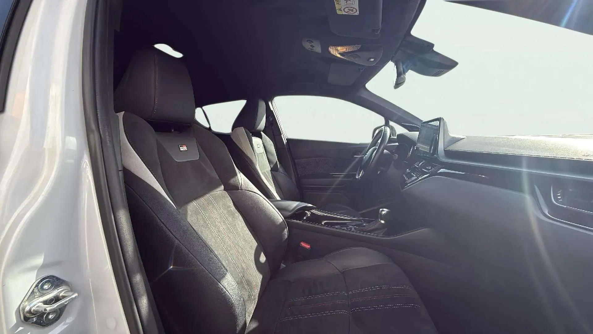 Toyota C-HR 2.0 180H GR Sport - foto 12
