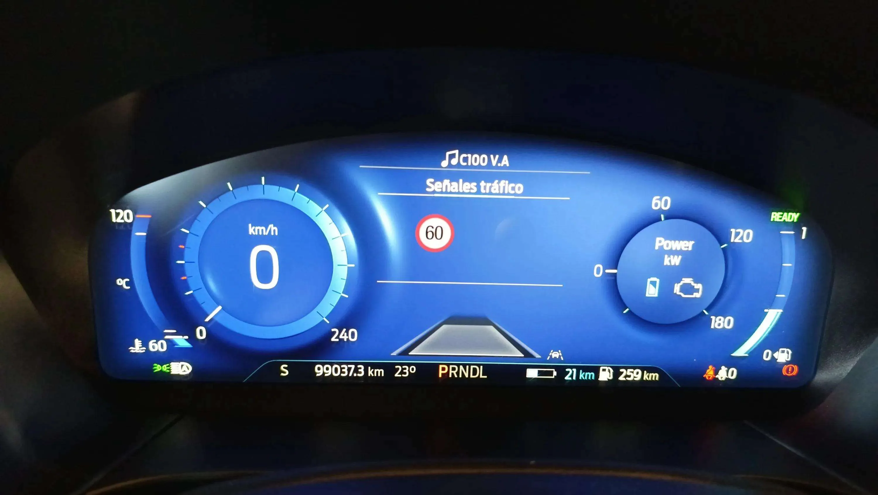 Ford Kuga ST-Line X 2.5 Duratec PHEV - foto 12