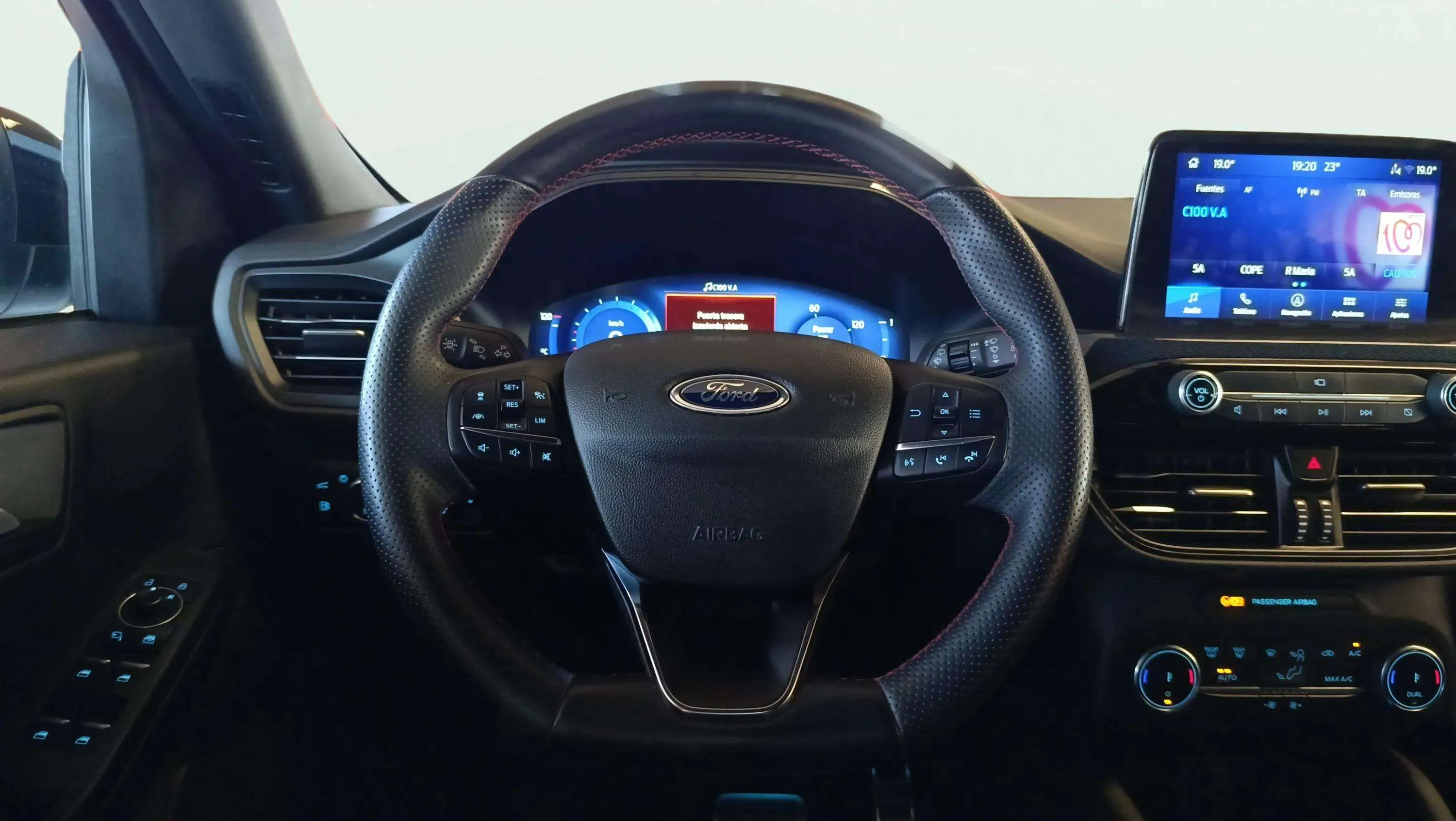Ford Kuga ST-Line X 2.5 Duratec PHEV - foto 10