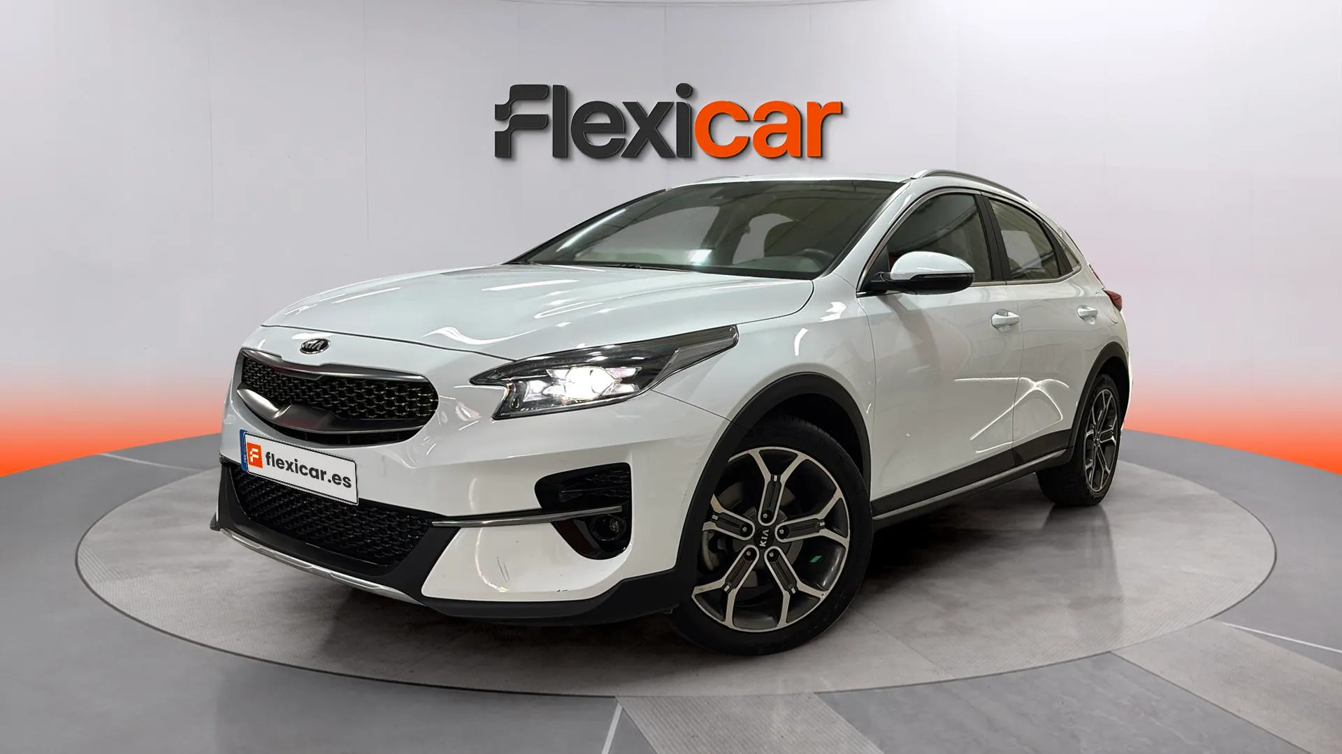 Kia XCeed 1.5 MHEV iMT Drive - foto 3