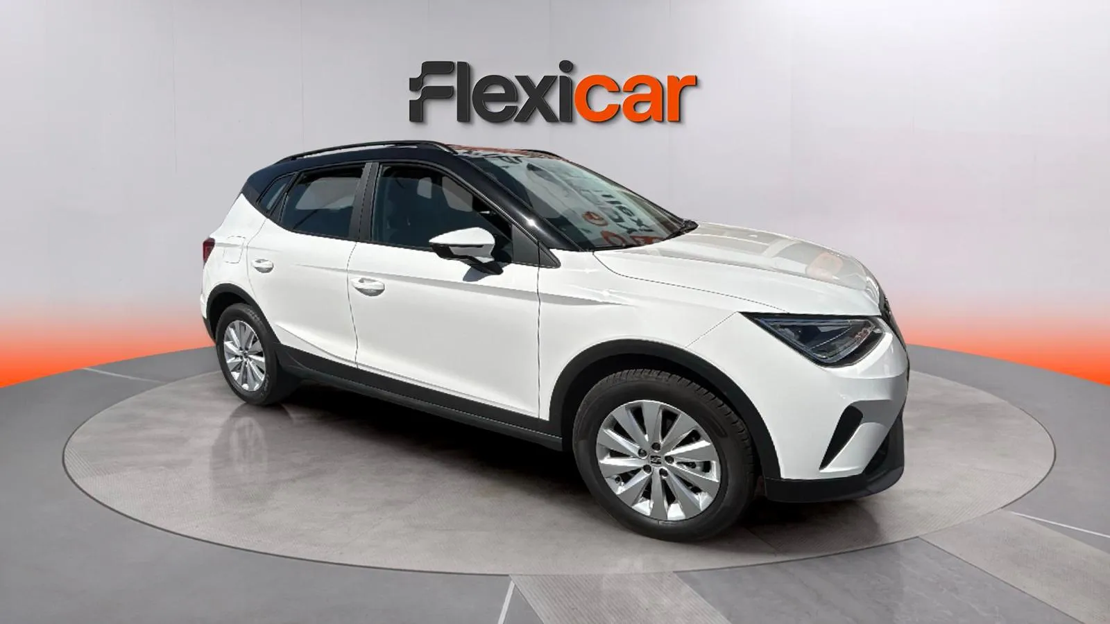 SEAT Arona 1.0 TSI Reference - foto 2