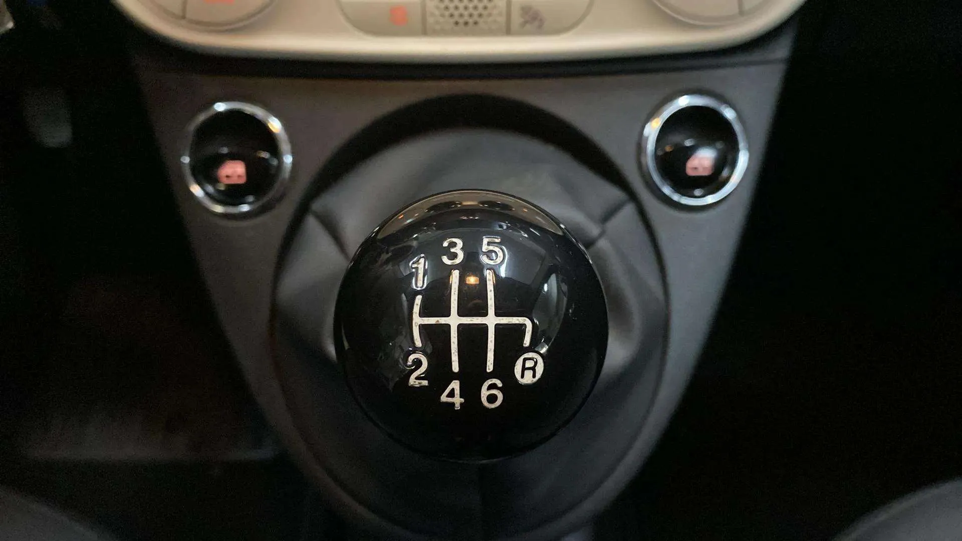 Fiat 500 Dolcevita 1.0 Hybrid - foto 14