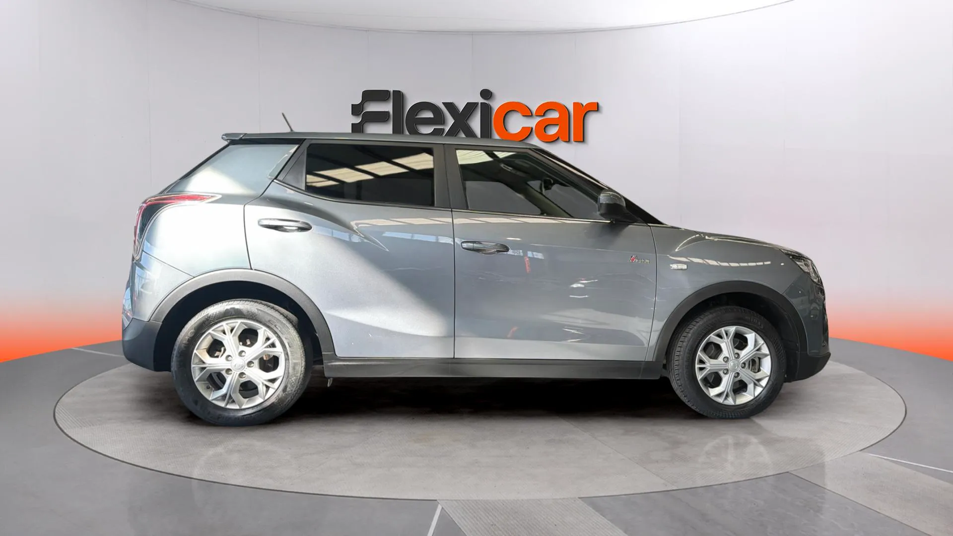 SsangYong Tivoli G12T Urban Plus - foto 7