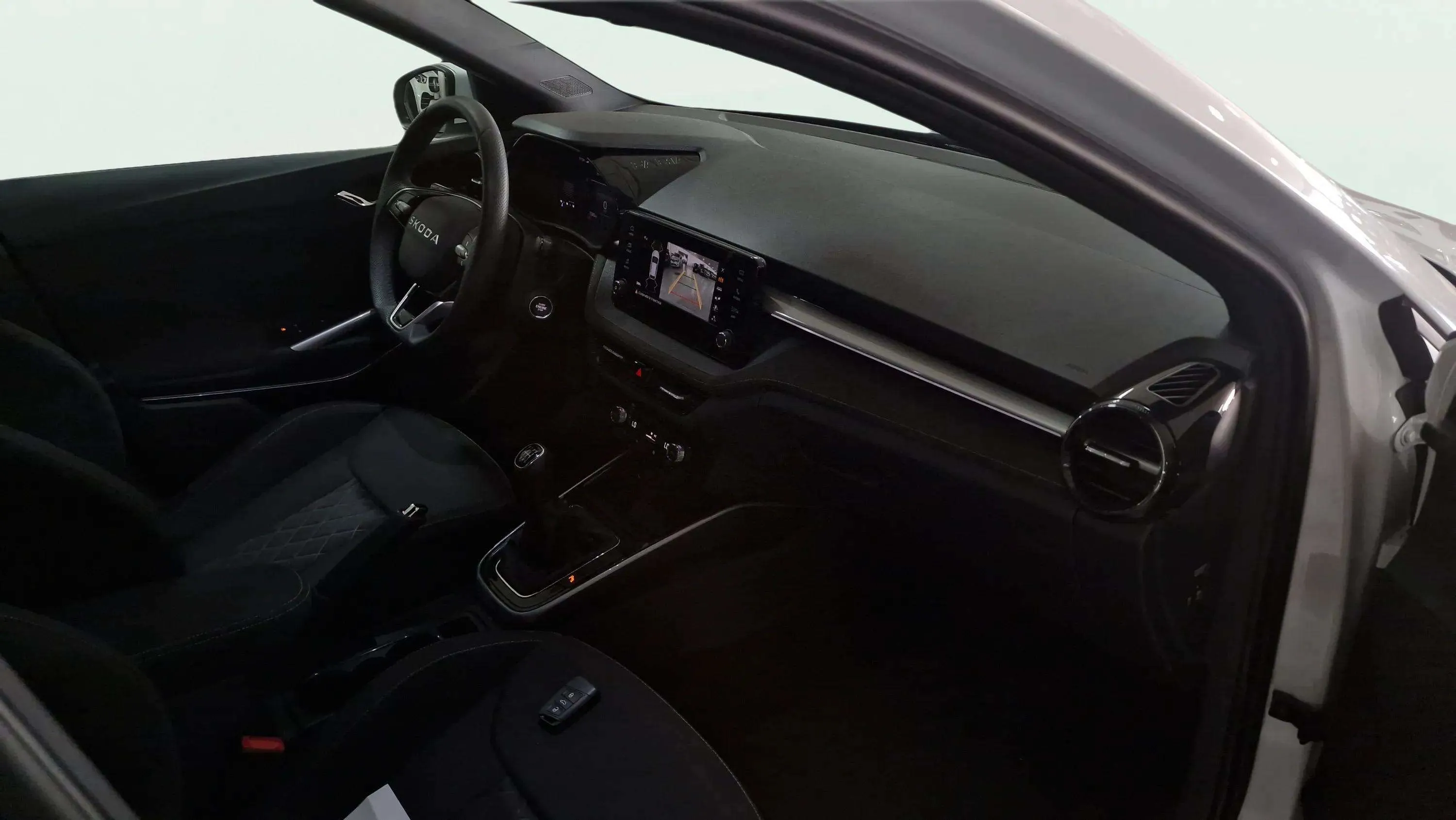 Škoda Fabia 1.0 TSI Monte Carlo - foto 21