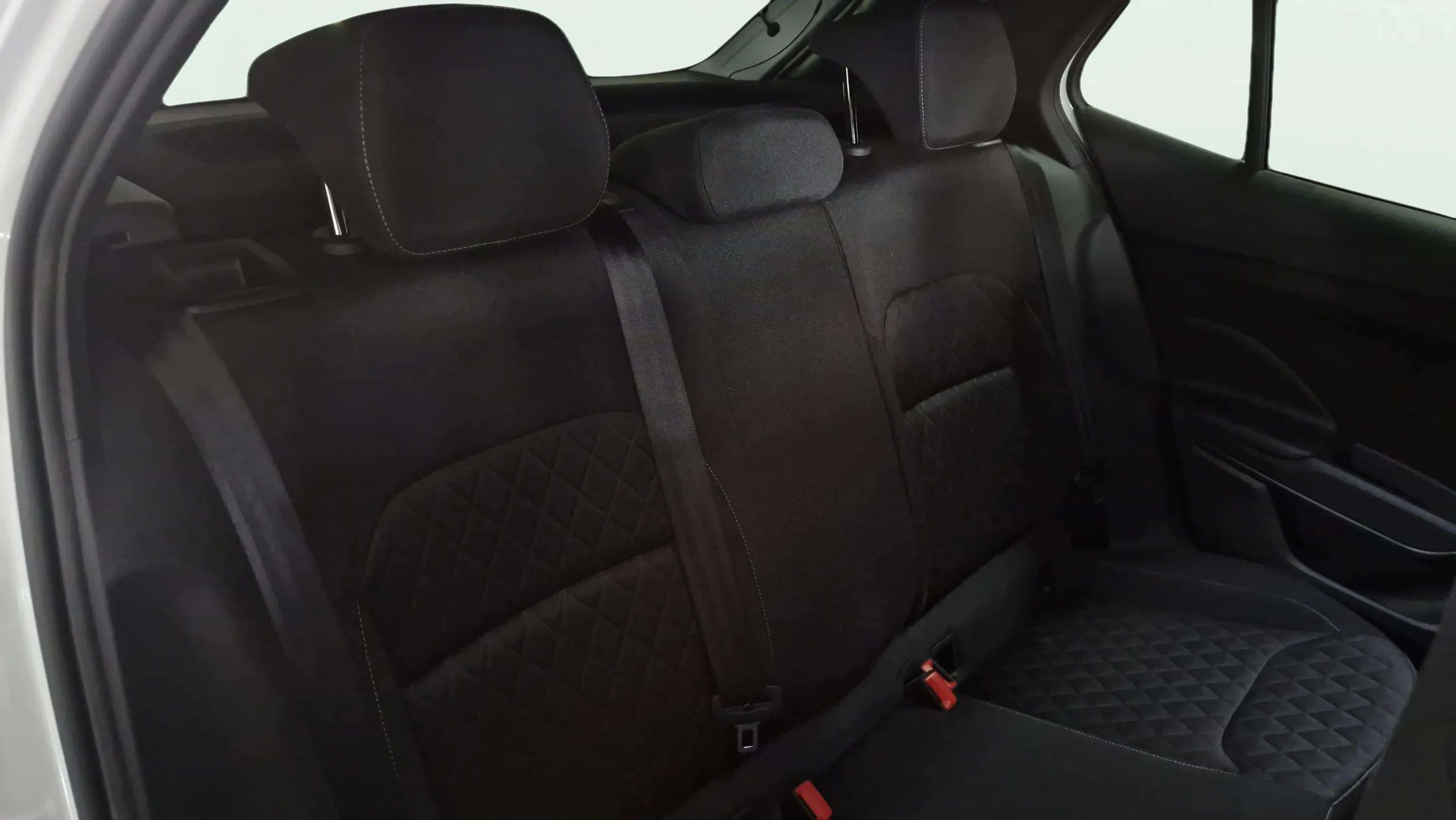 Škoda Fabia 1.0 TSI Monte Carlo - foto 23