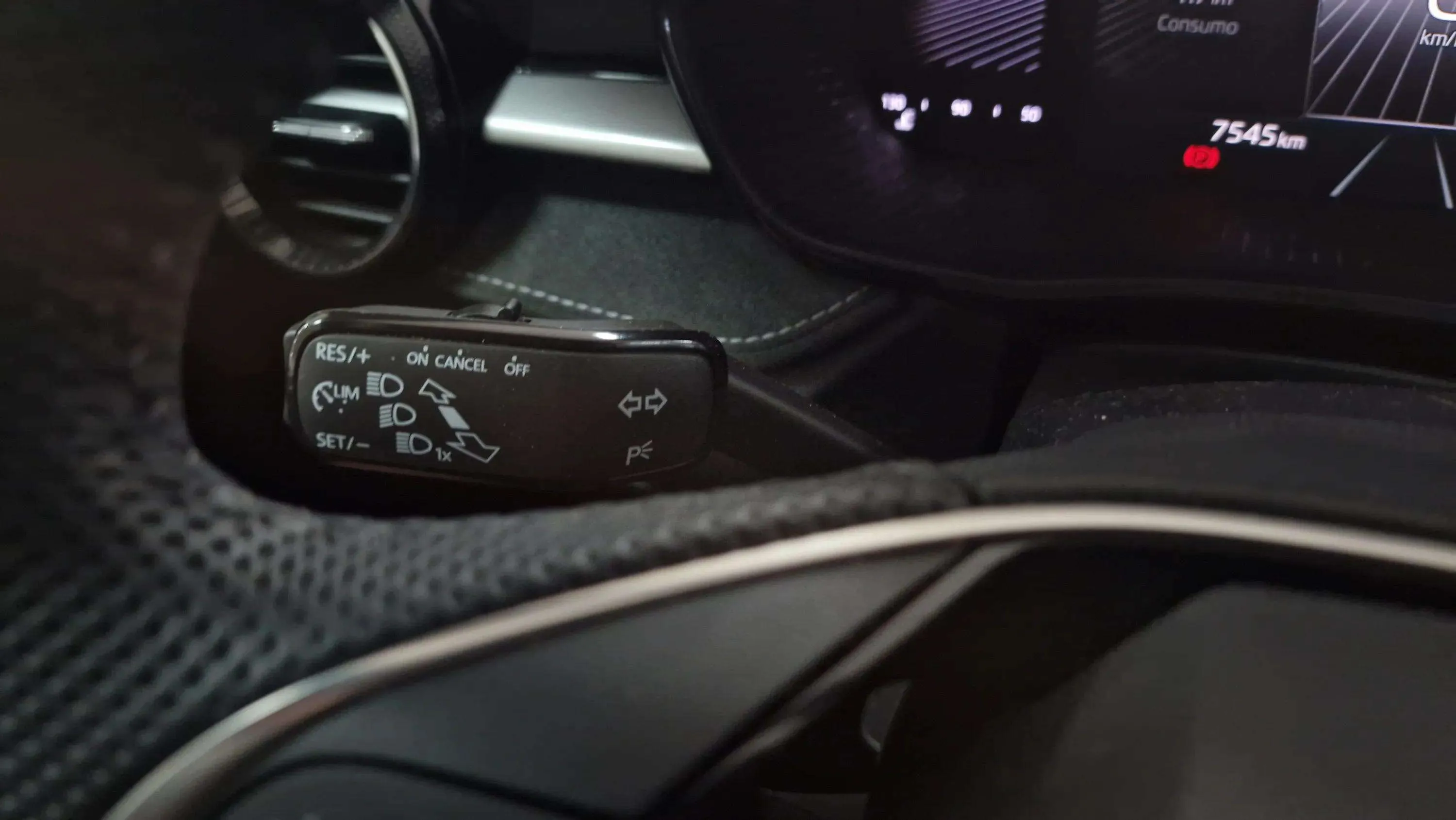 Škoda Fabia 1.0 TSI Monte Carlo - foto 17