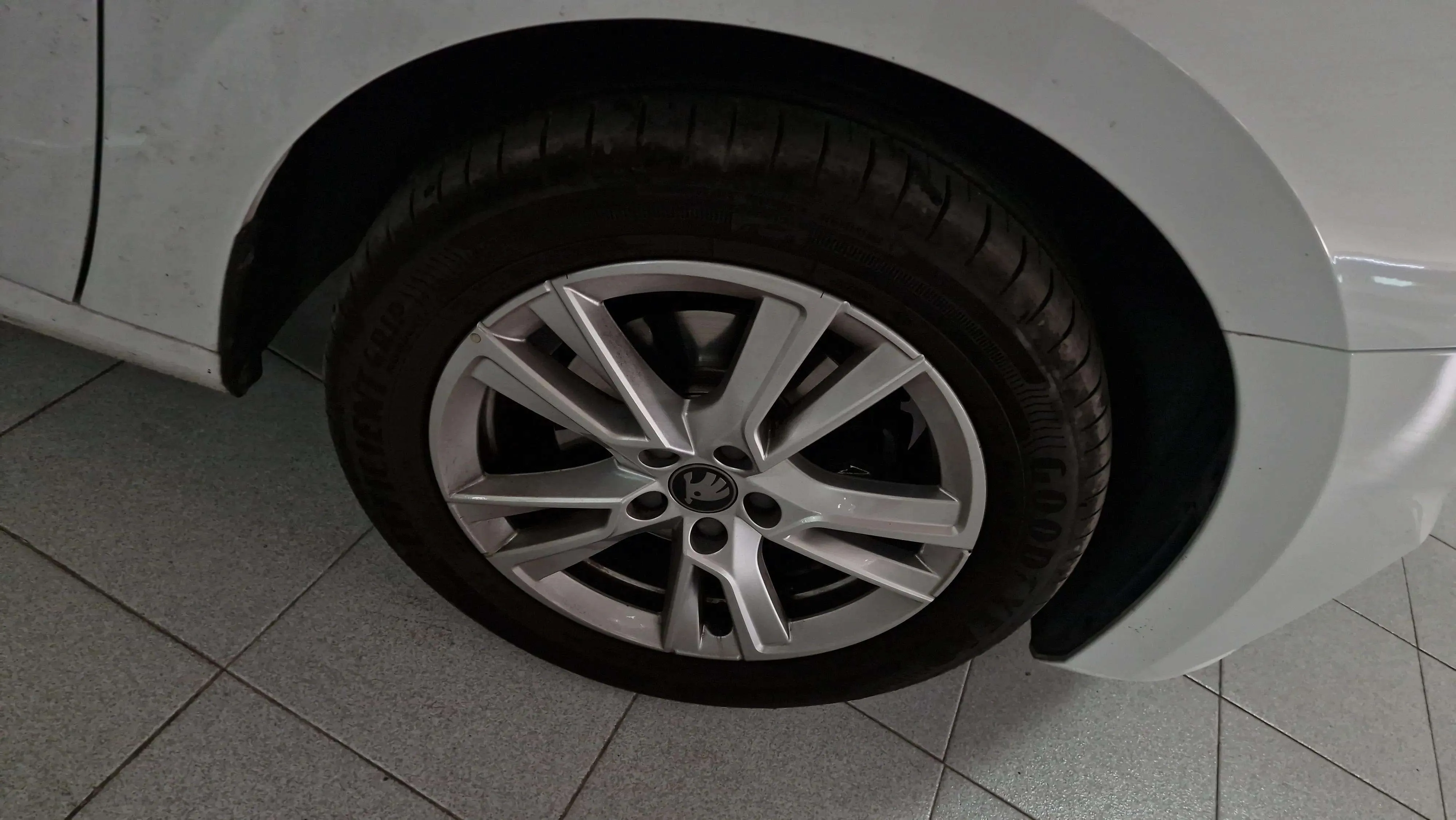 Škoda Fabia 1.0 TSI Monte Carlo - foto 25