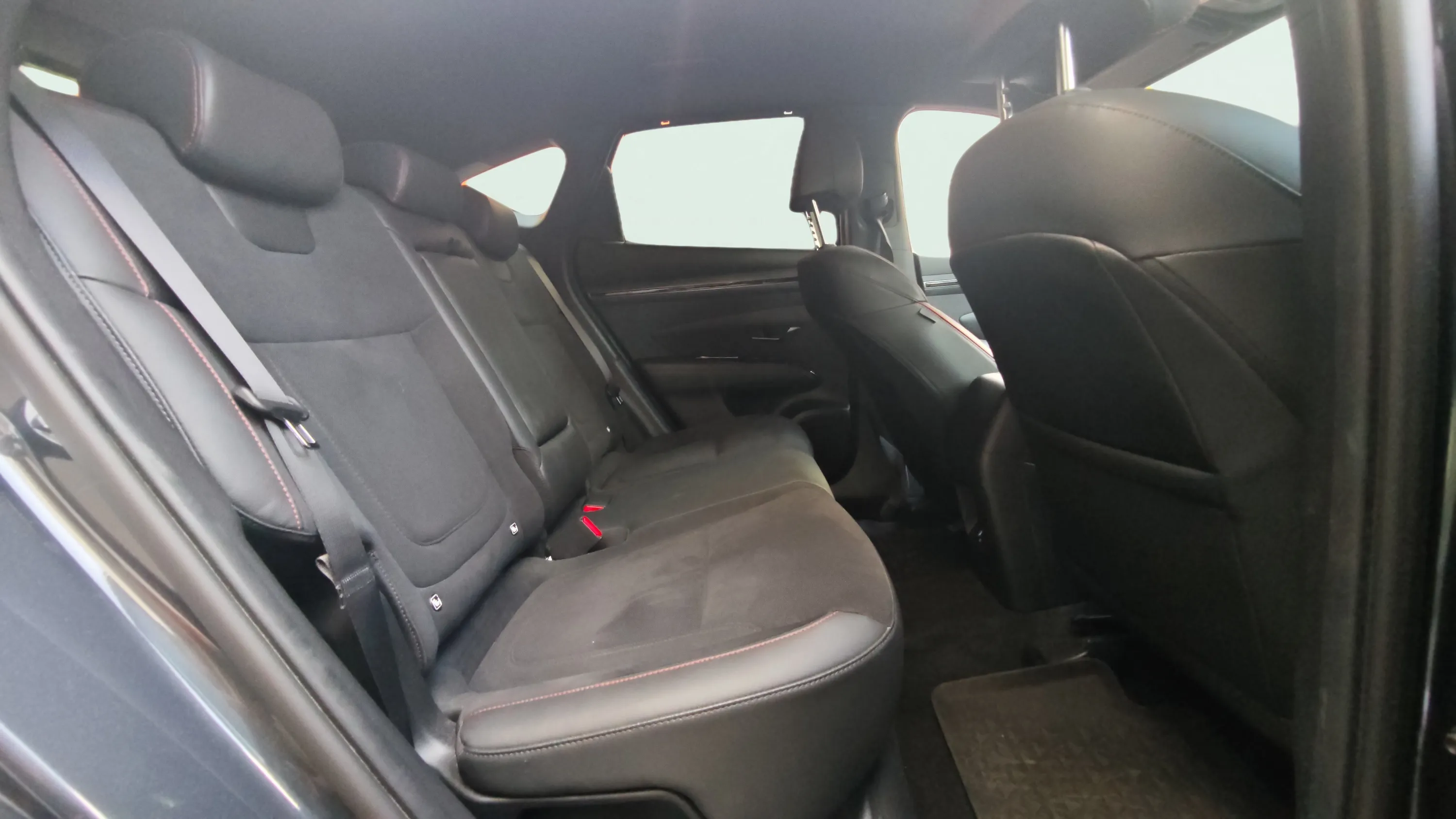 Hyundai Tucson 1.6 T-GDi 48V N Line - foto 11
