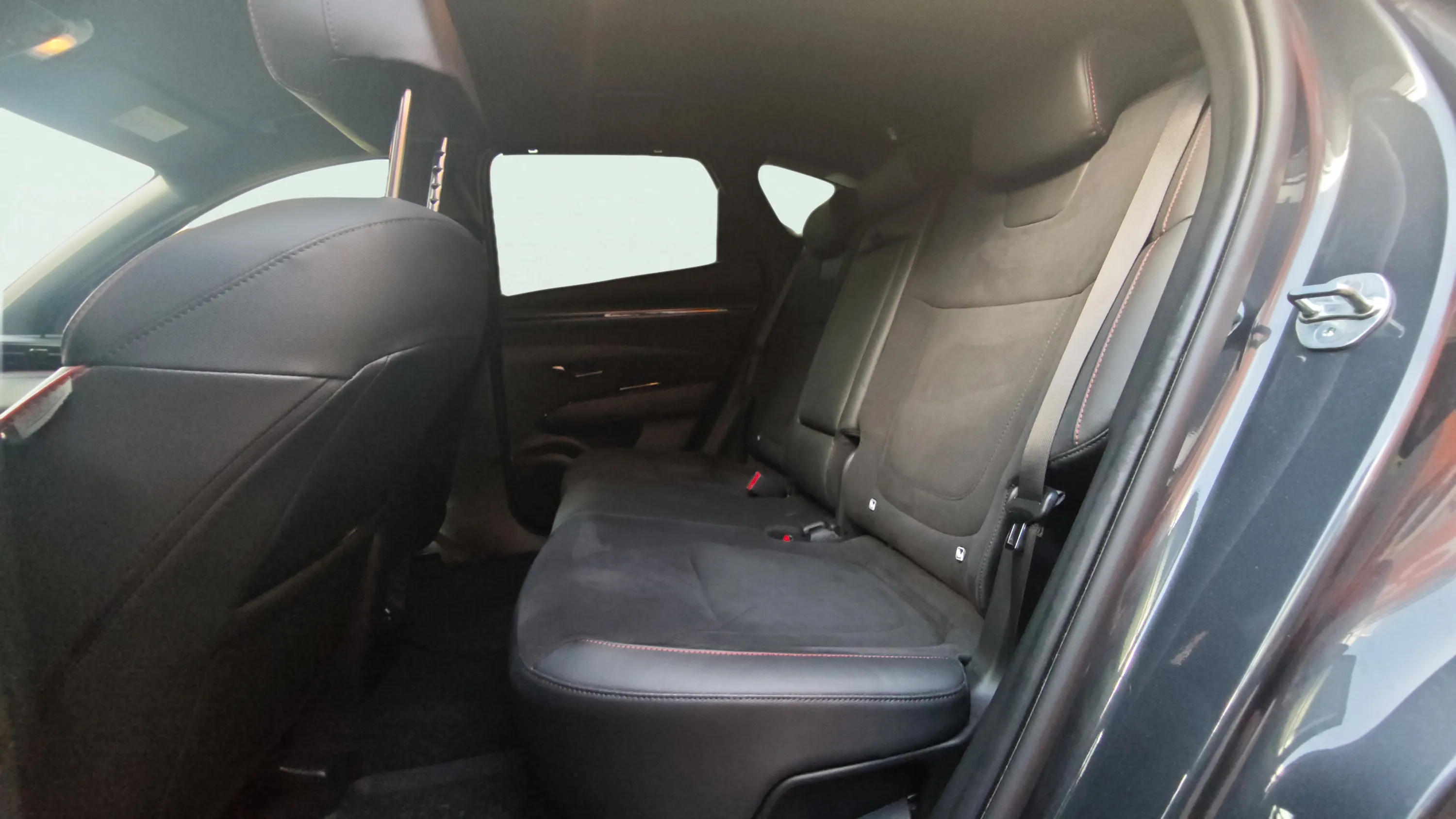 Hyundai Tucson 1.6 T-GDi 48V N Line - foto 12