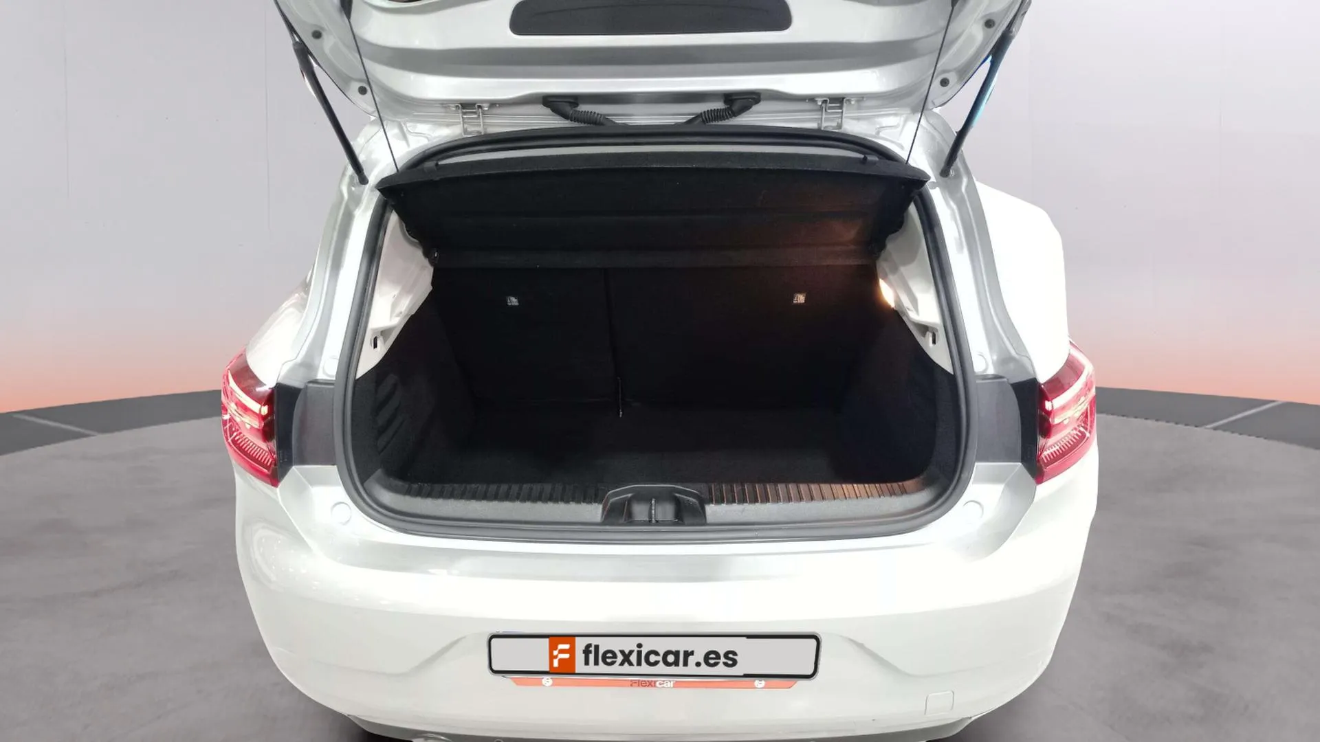 Renault Clio Intens TCe - foto 23
