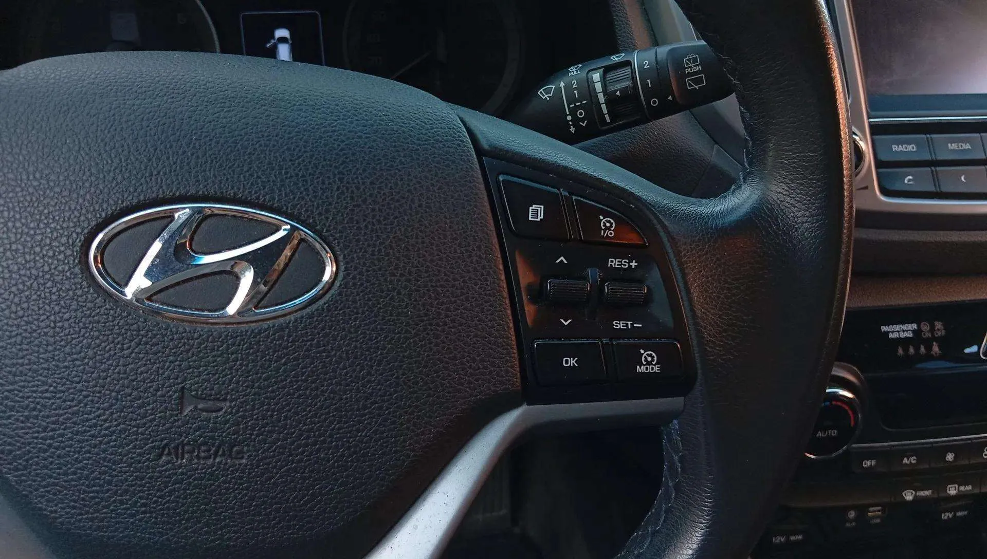 Hyundai Tucson 1.6 GDi BlueDrive 25 Aniversario 4x2 - foto 14