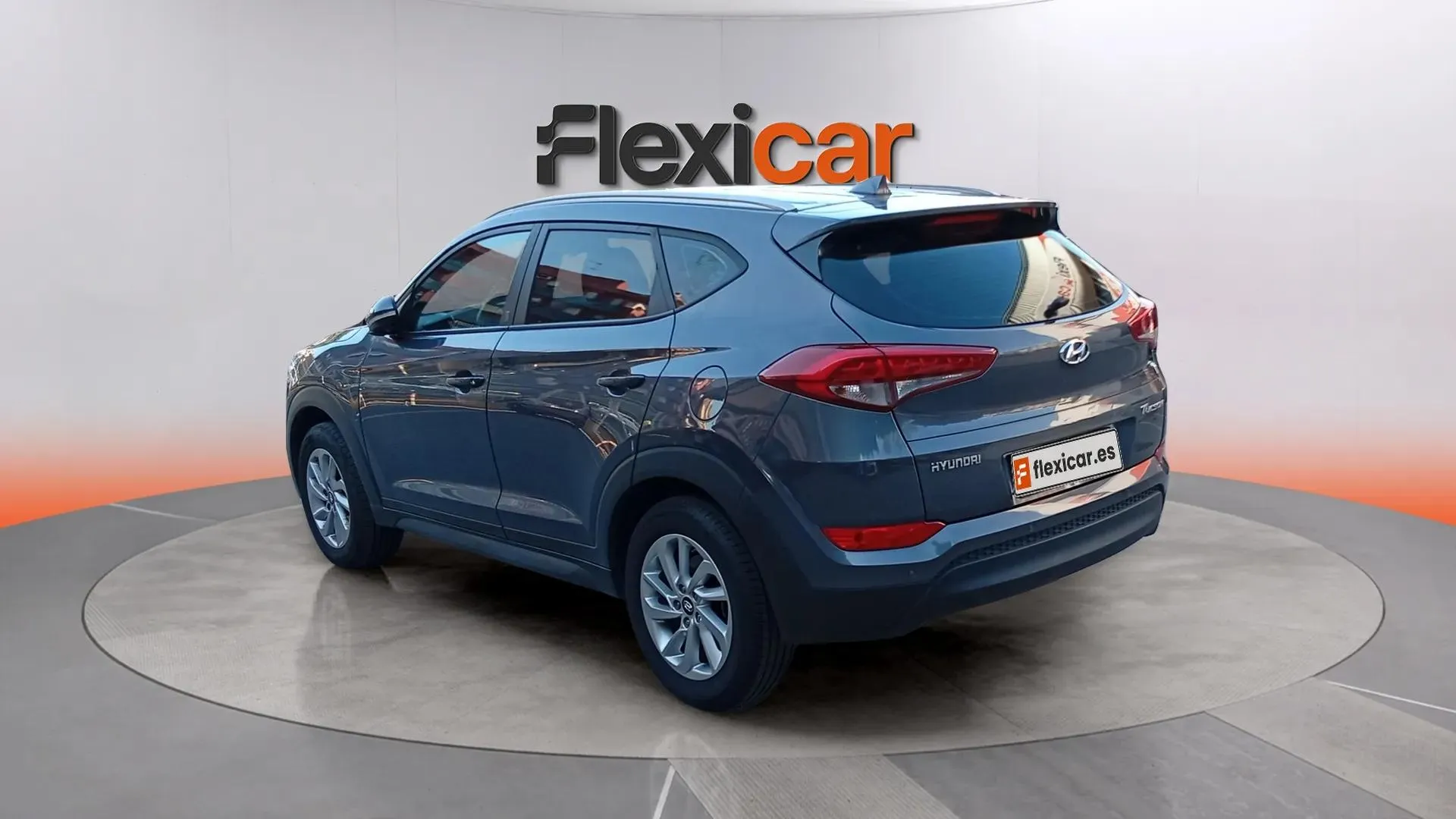 Hyundai Tucson 1.6 GDi BlueDrive 25 Aniversario 4x2 - foto 6