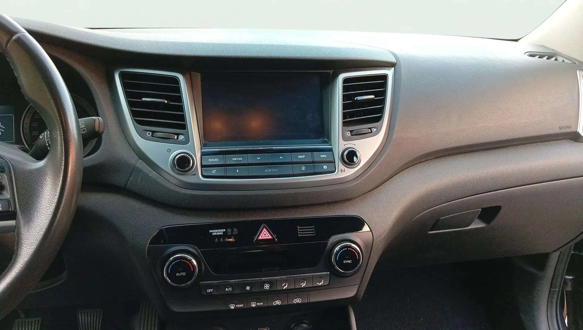 Hyundai Tucson 1.6 GDi BlueDrive 25 Aniversario 4x2 - foto 19