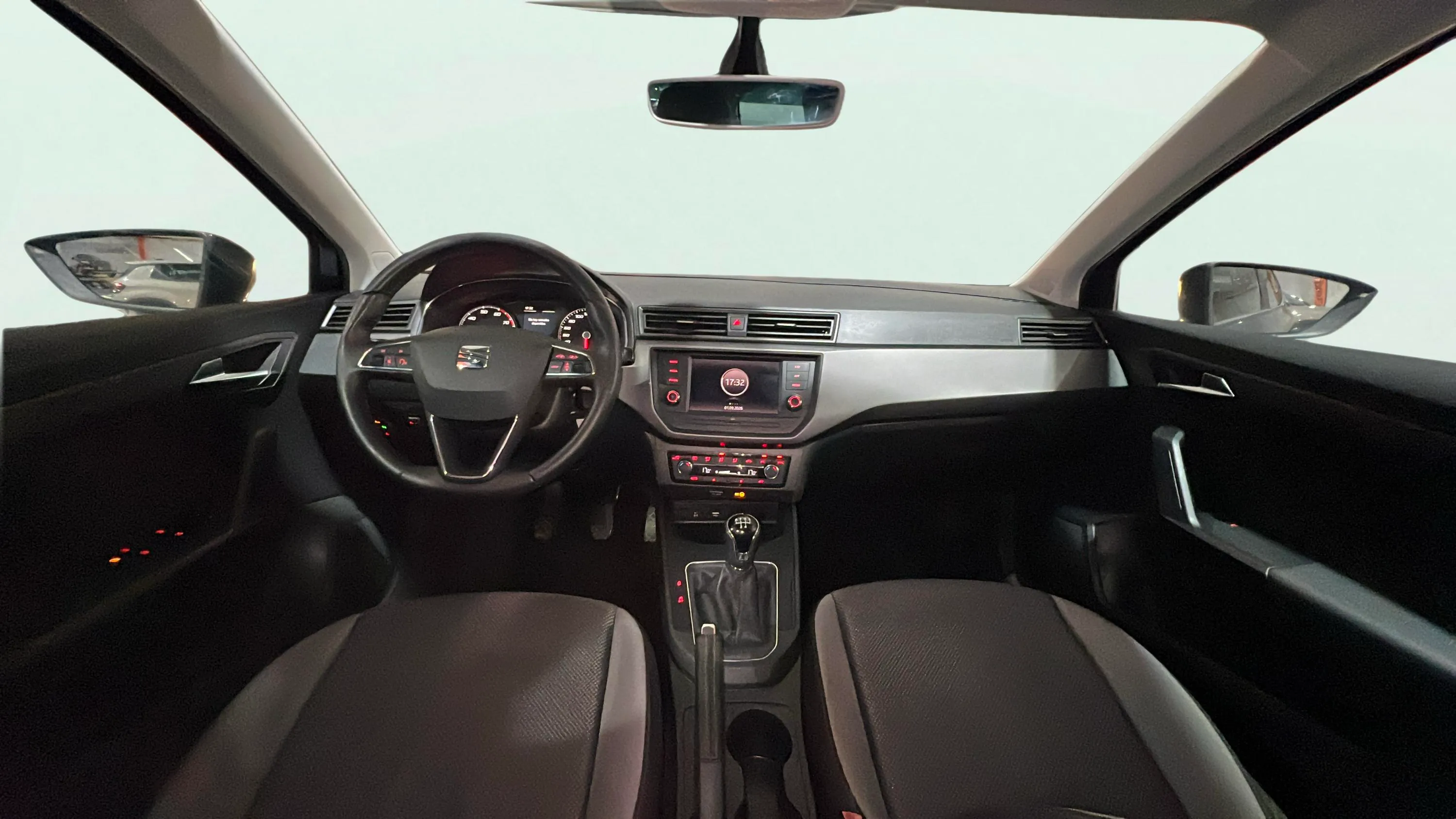 SEAT Ibiza 1.0 MPI Reference Plus - foto 10