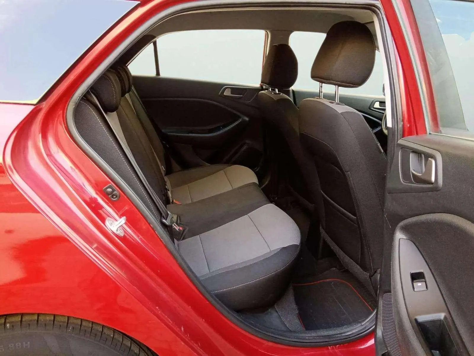 Hyundai i20 1.2 MPI Essence - foto 16