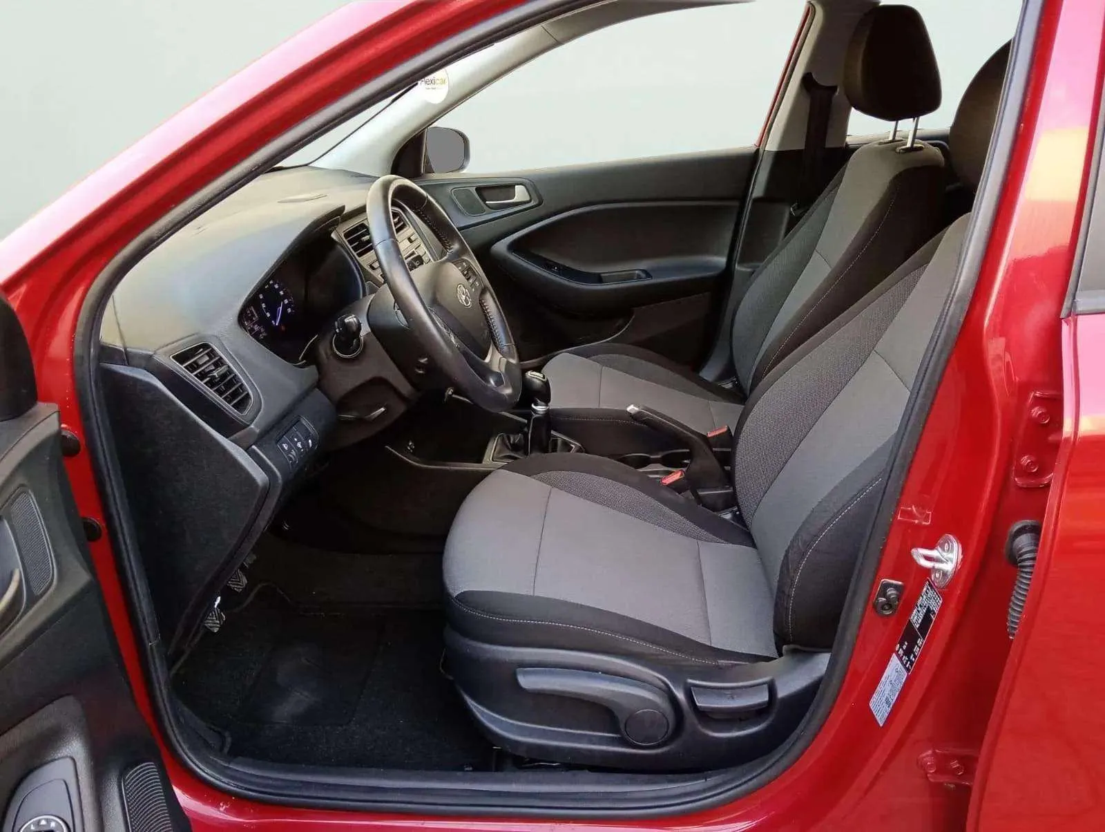 Hyundai i20 1.2 MPI Essence - foto 14