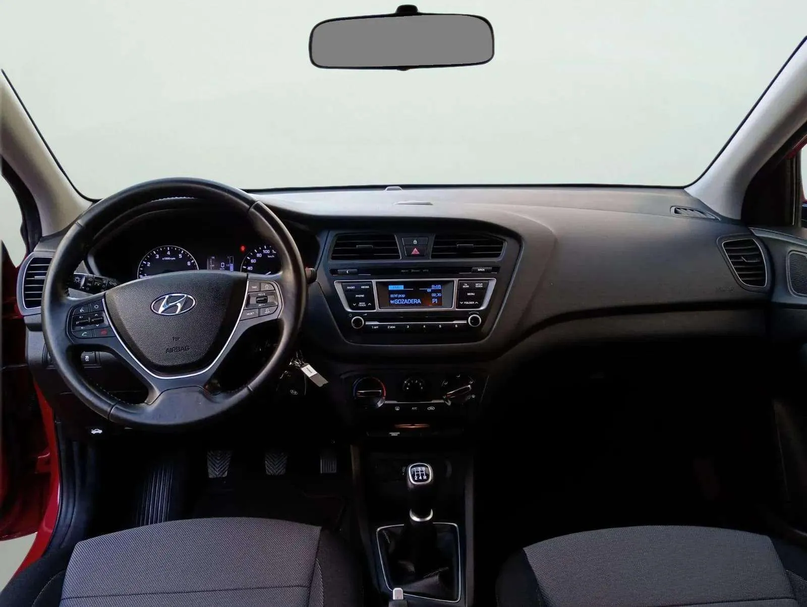 Hyundai i20 1.2 MPI Essence - foto 8