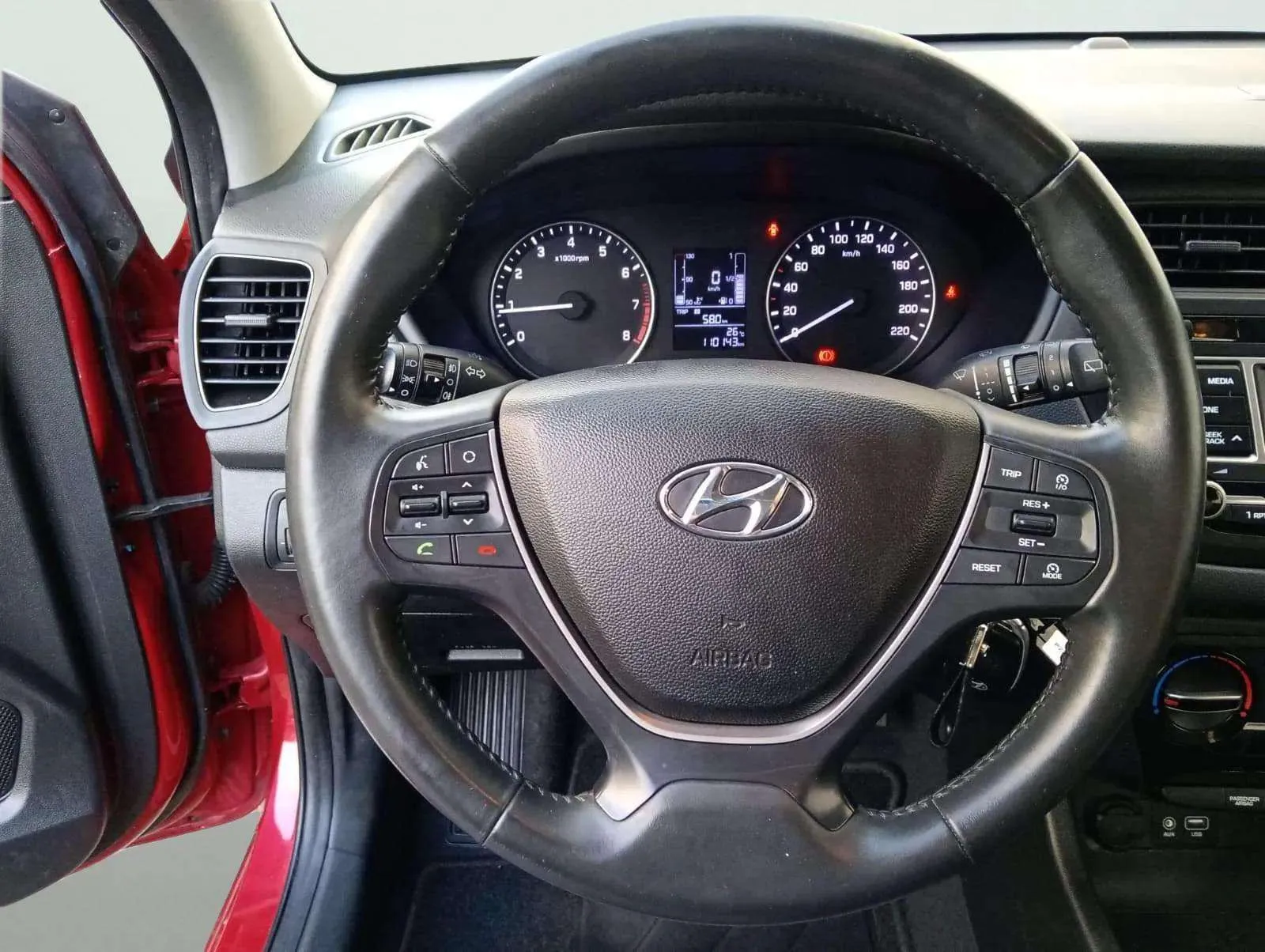 Hyundai i20 1.2 MPI Essence - foto 6