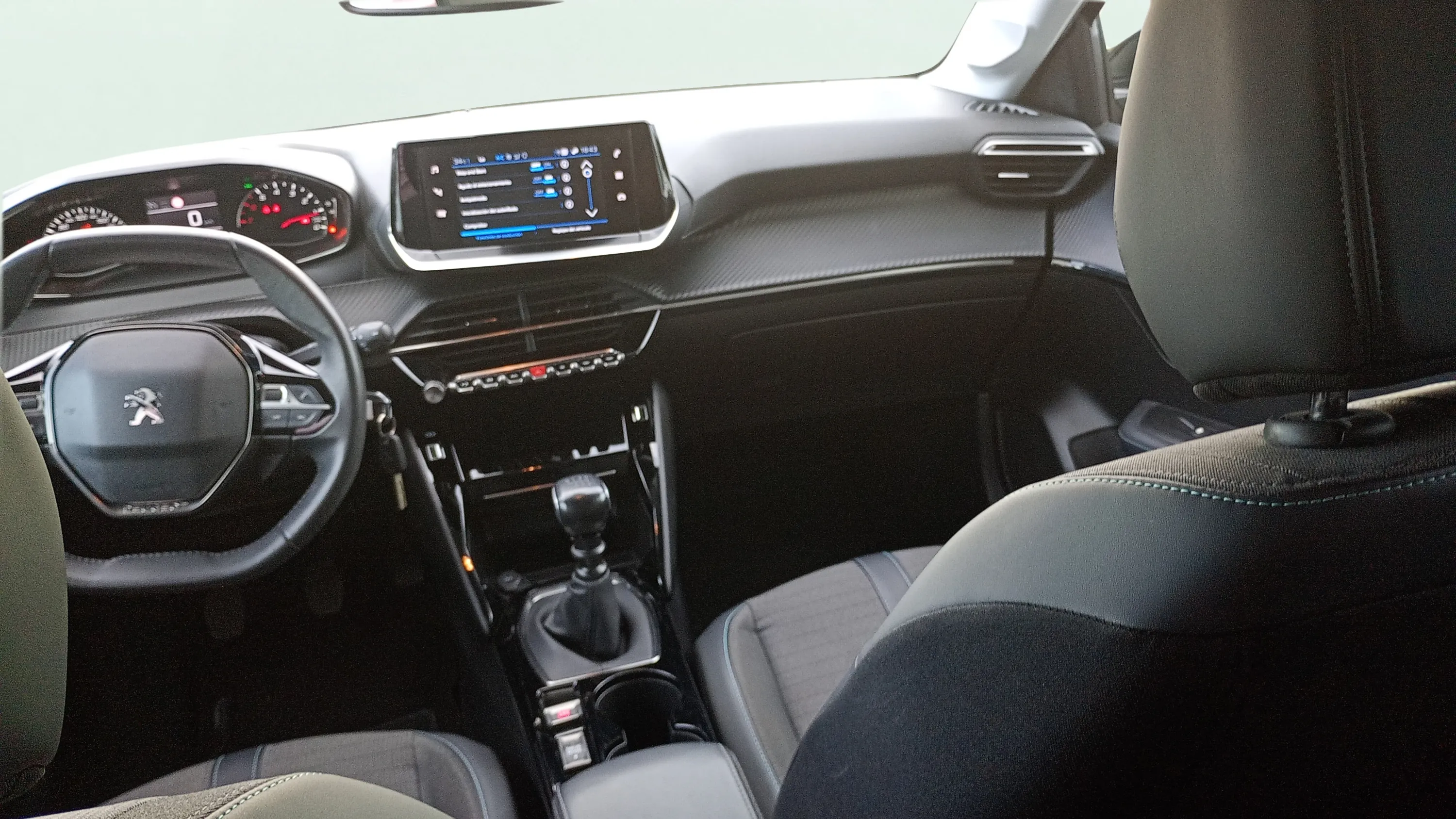 Peugeot 208 PureTech Allure Pack - foto 17