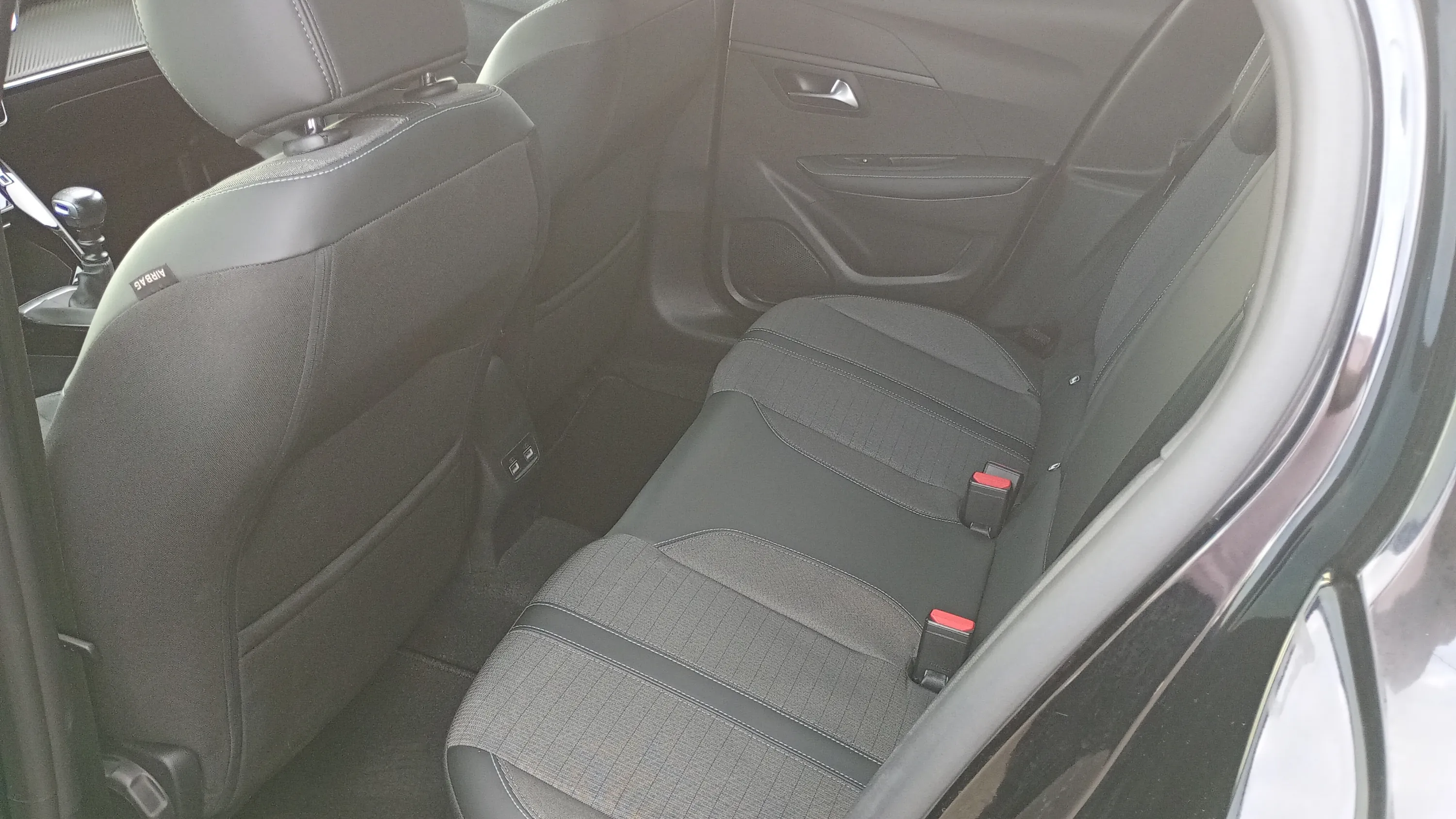 Peugeot 208 PureTech Allure Pack - foto 13
