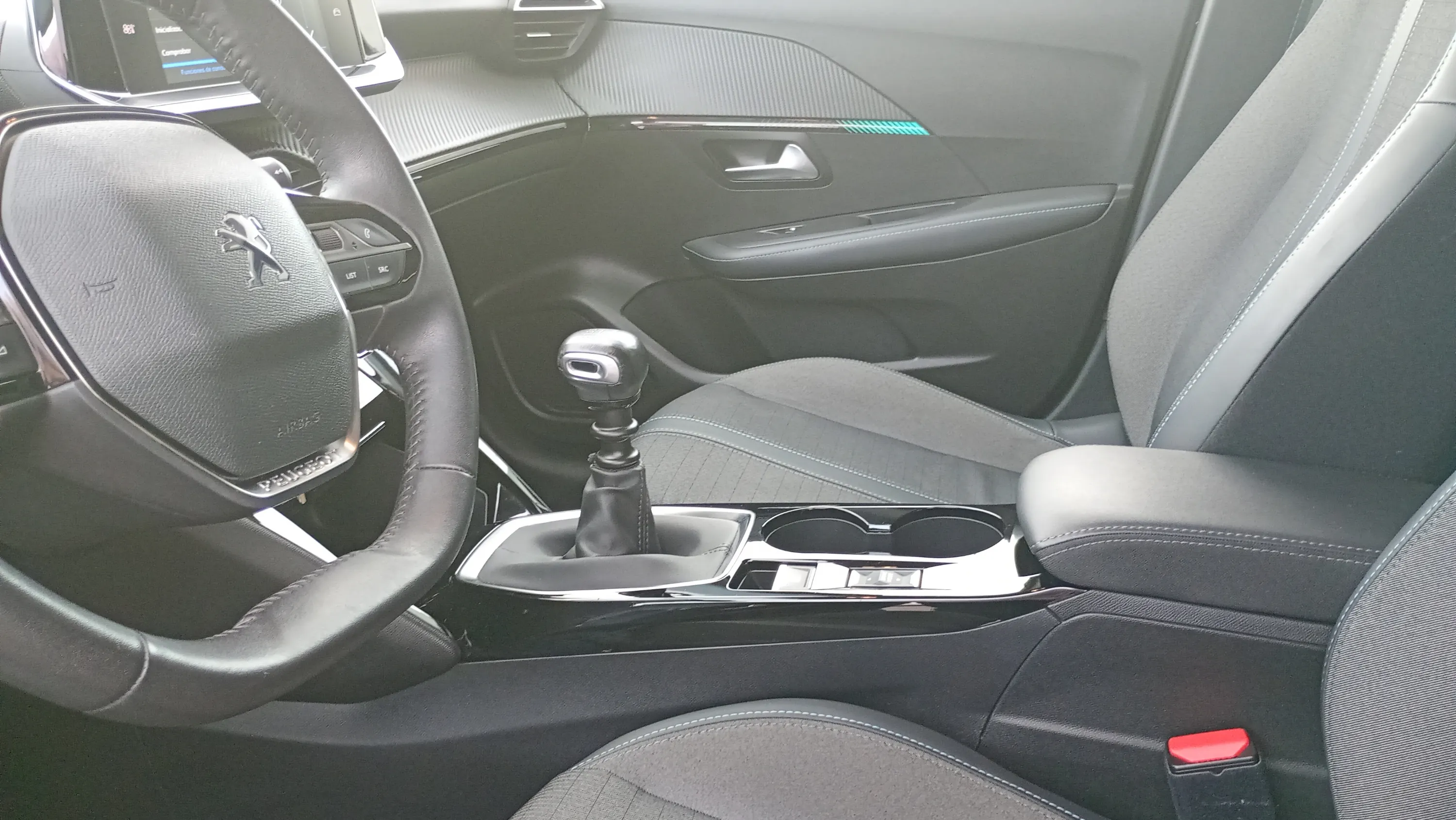 Peugeot 208 PureTech Allure Pack - foto 16