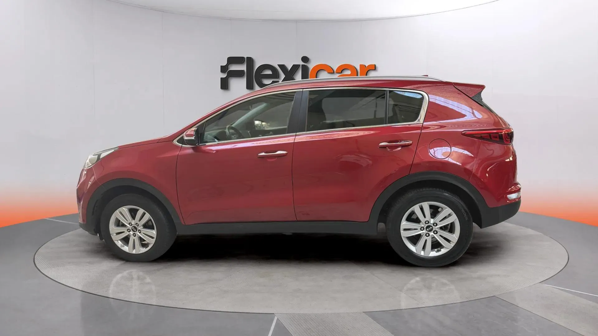 Kia Sportage 1.6 GDi Basic 4x2 - foto 8