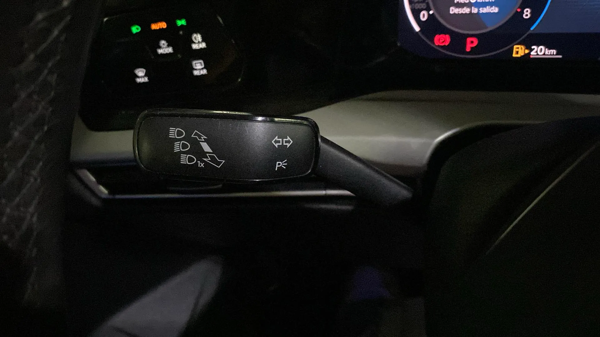 Volkswagen Golf Life 1.5 eTSI DSG Variant - foto 18