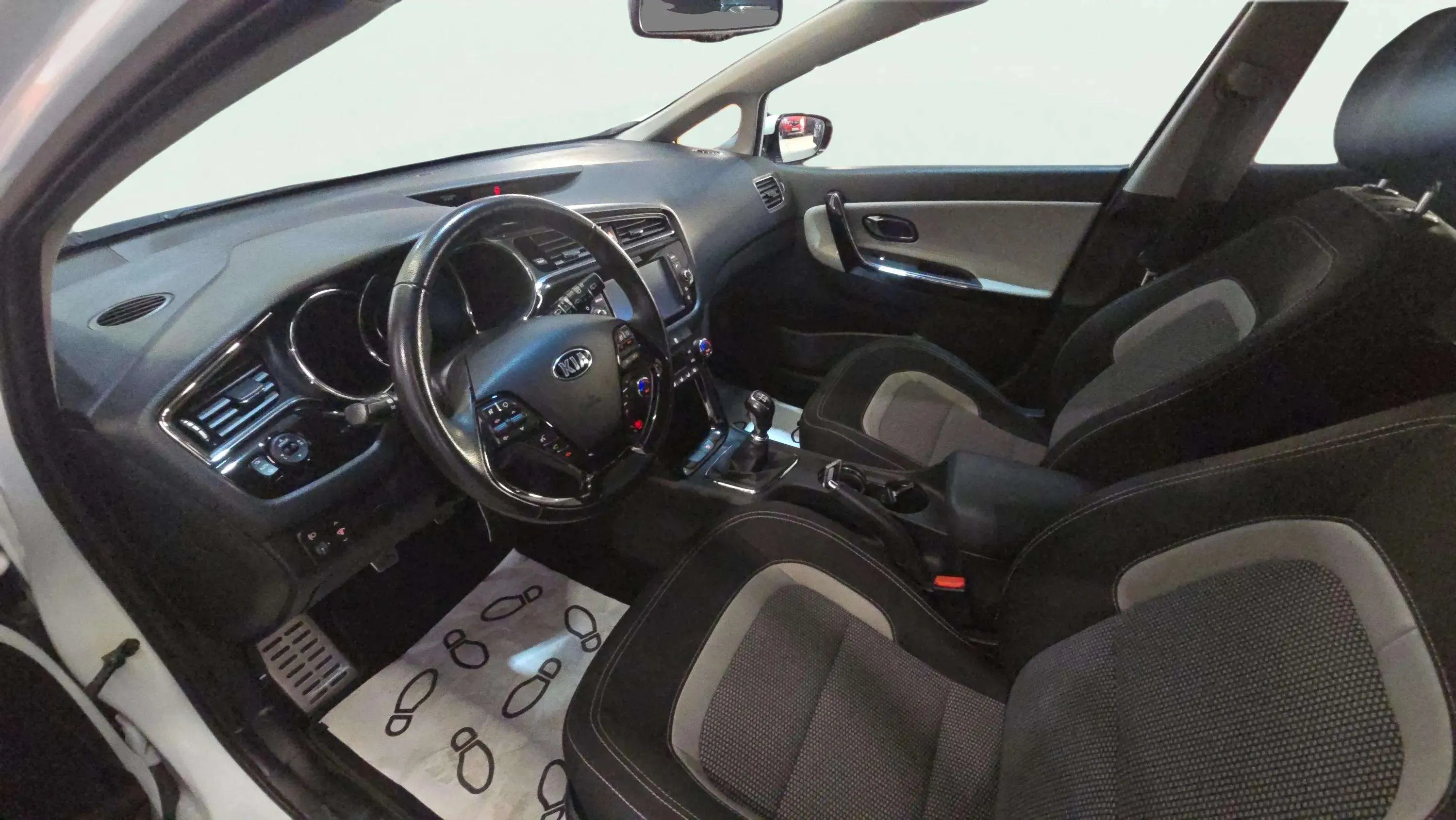 Kia Ceed 1.0 T-GDi Concept Plus Eco-Dynam - foto 11