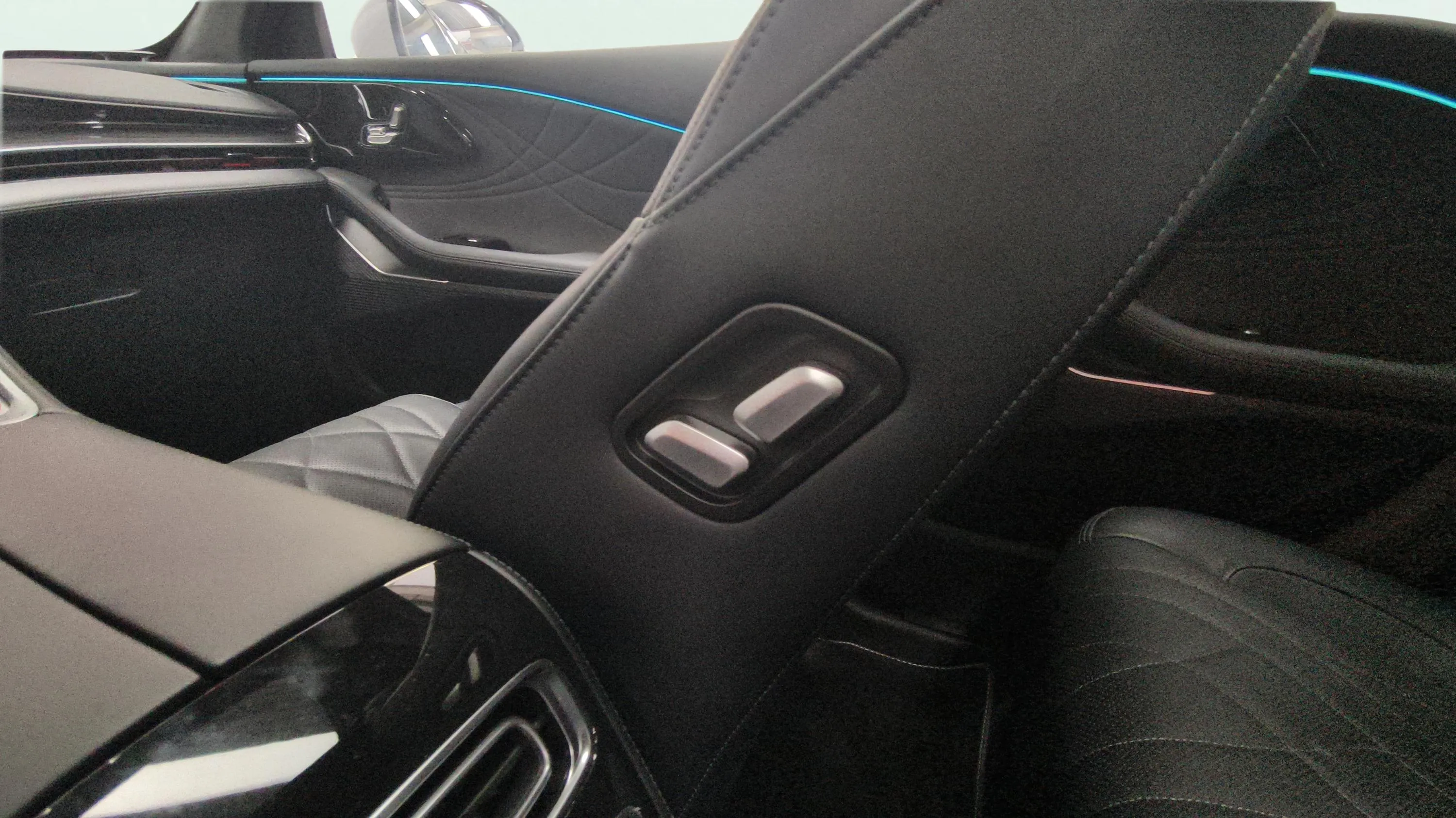 Omoda 9 SHS Premium 1.5 T-GDi AWD - foto 20