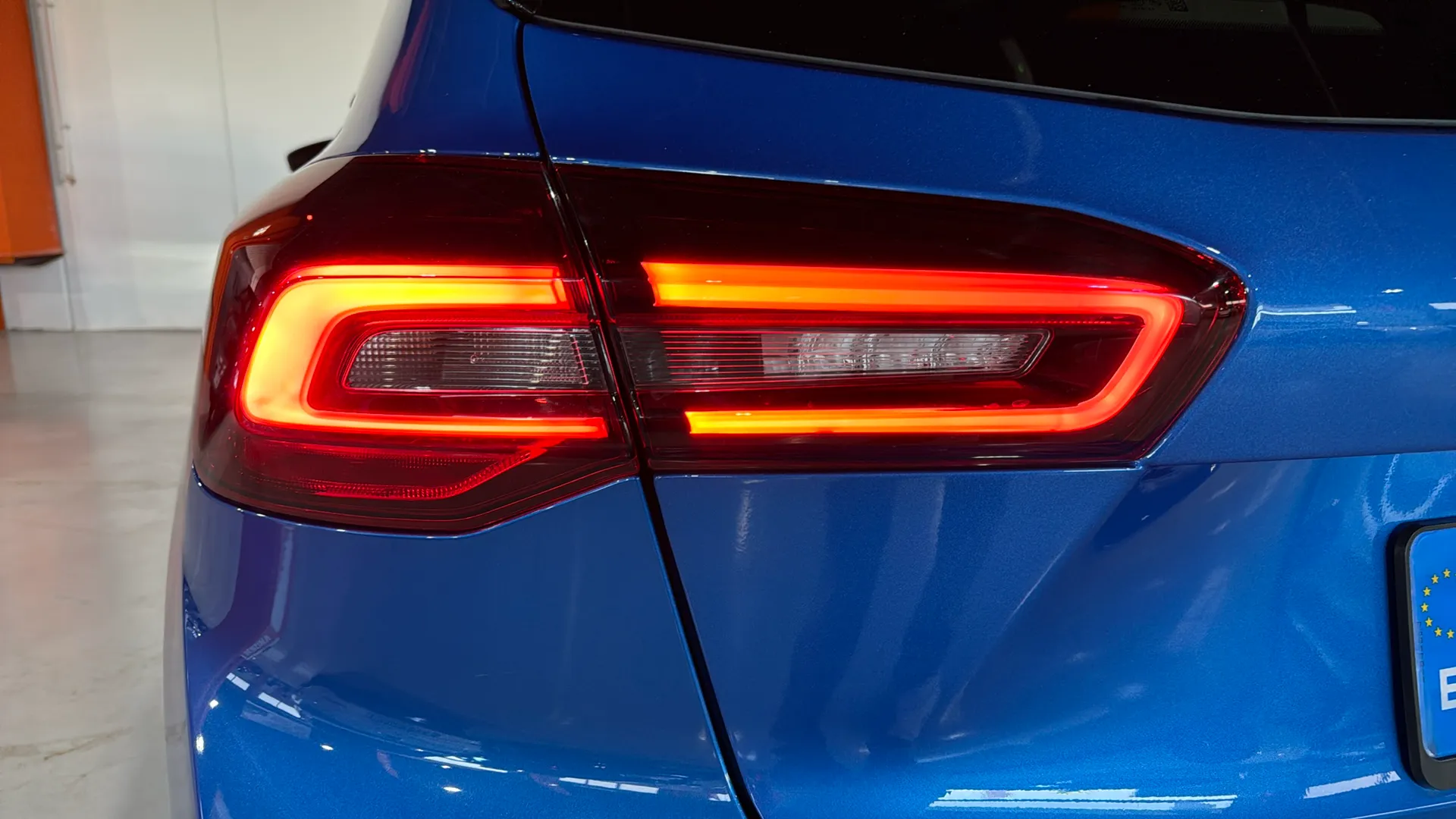Ford Focus 1.0 EcoBoost MHEV Active - foto 22