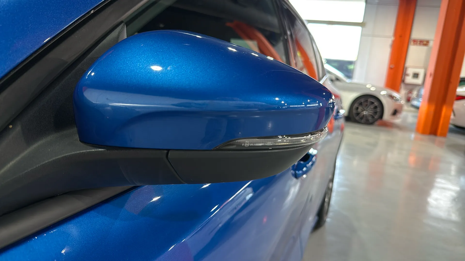 Ford Focus 1.0 EcoBoost MHEV Active - foto 25