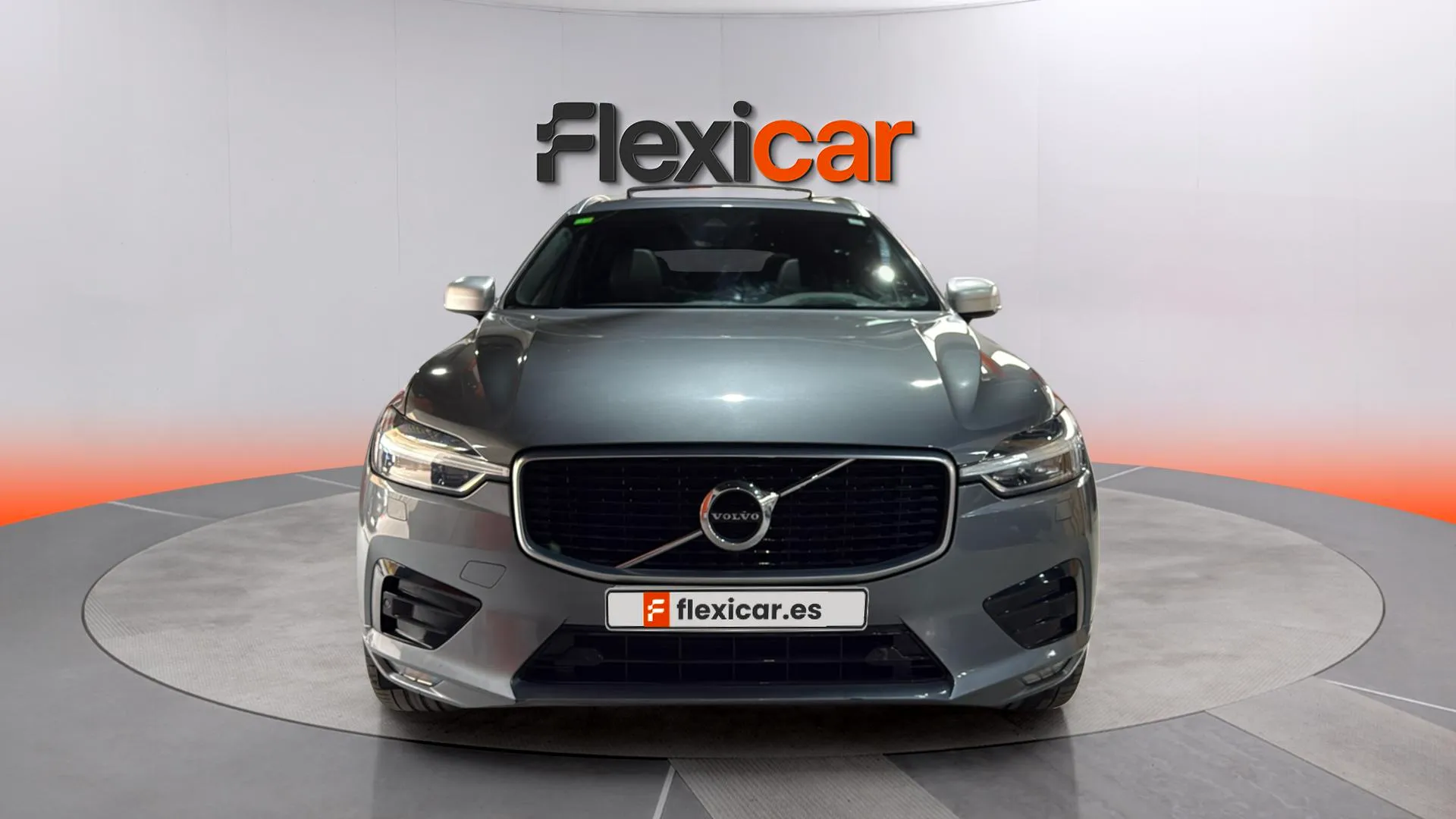Volvo XC60 2.0 D4 R-Design - foto 2