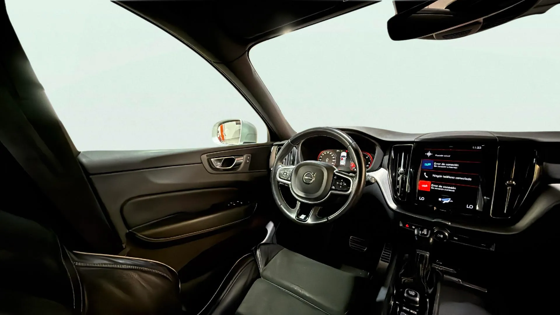 Volvo XC60 2.0 D4 R-Design - foto 15