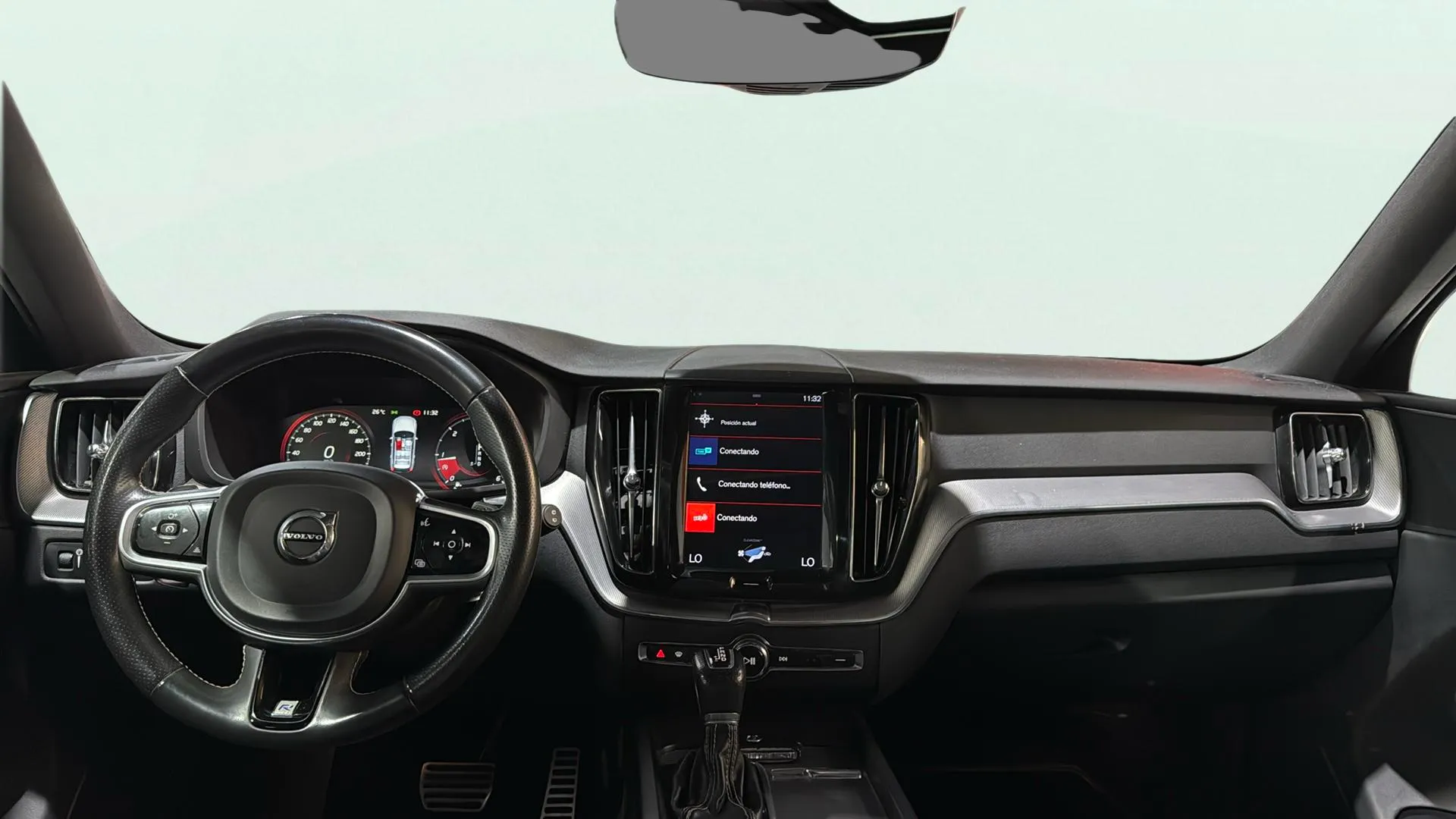 Volvo XC60 2.0 D4 R-Design - foto 11