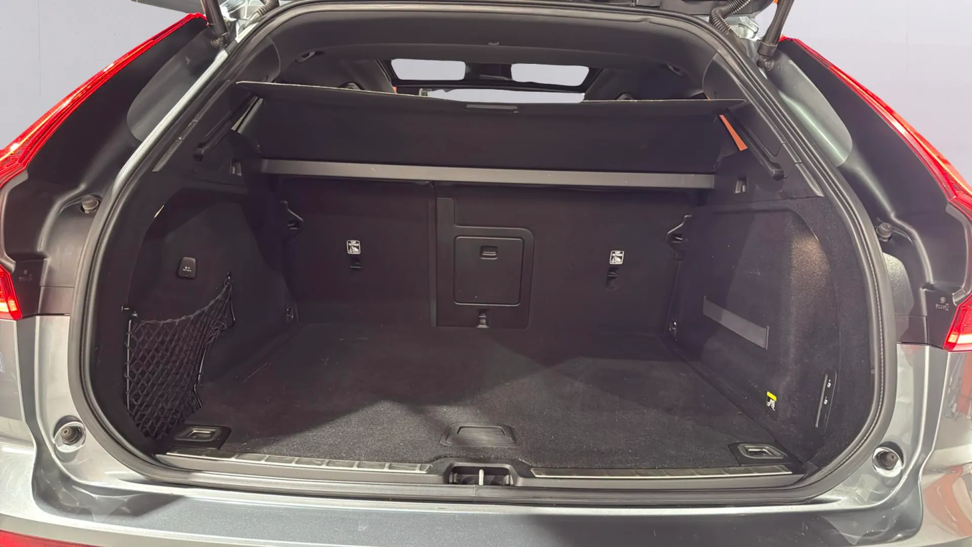 Volvo XC60 2.0 D4 R-Design - foto 20