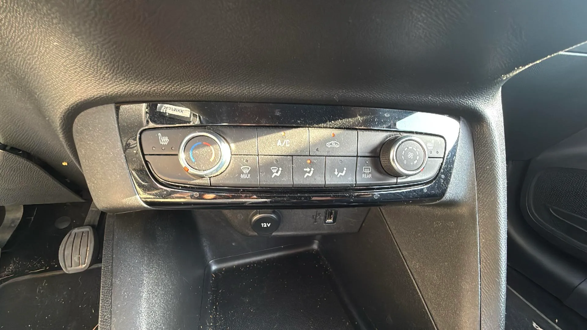 Opel Corsa 1.2 XEL Edition - foto 18