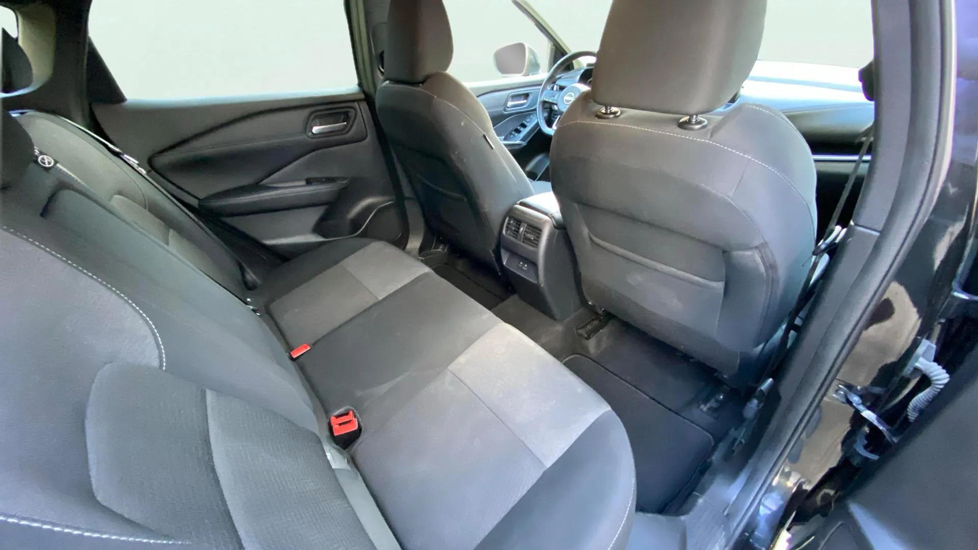 Nissan Qashqai DIG-T mHEV 4x2 Acenta - foto 22