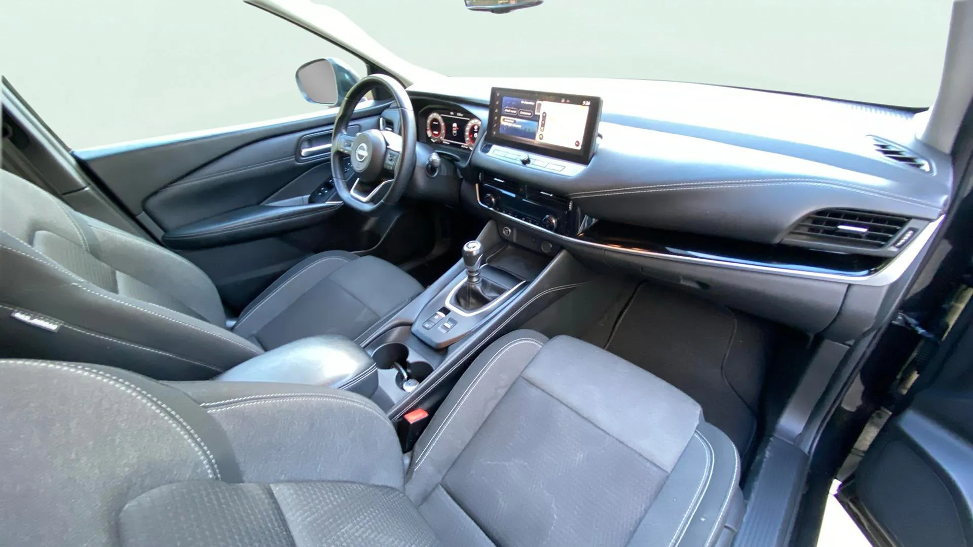 Nissan Qashqai DIG-T mHEV 4x2 Acenta - foto 23