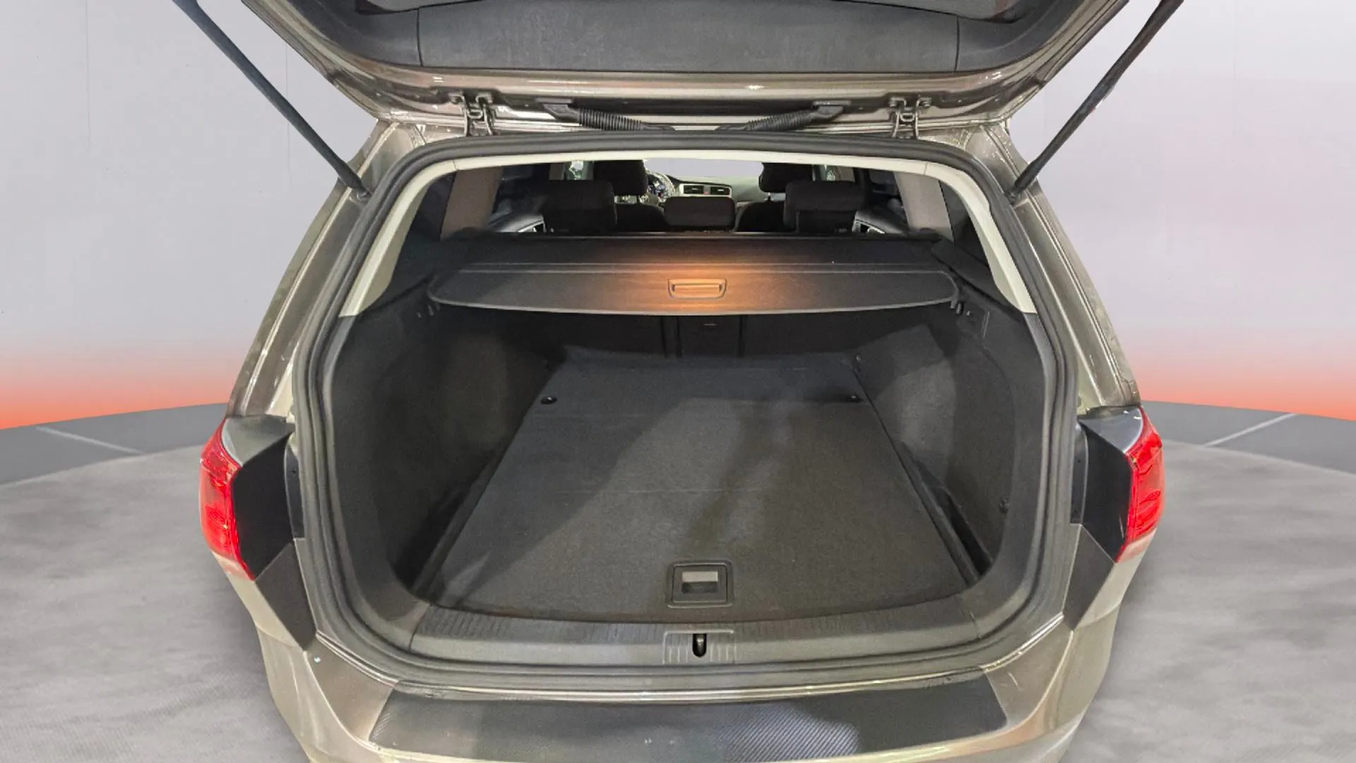 Volkswagen Golf Advance 1.4 TSI DSG Variant - foto 9